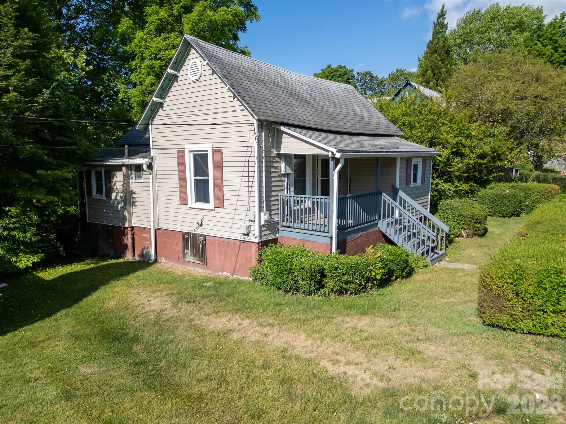 462 Walnut Street - Photo 2