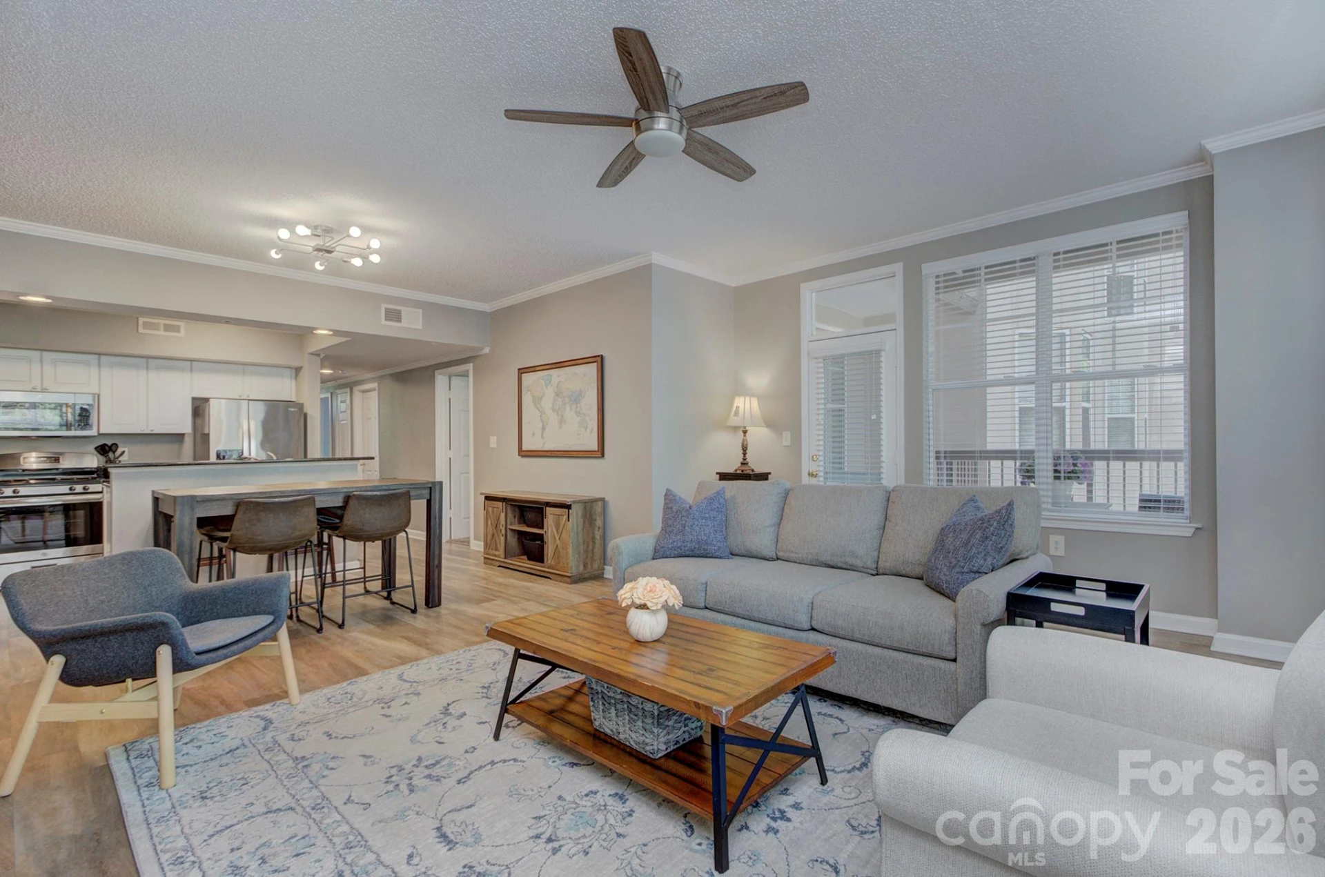 405 7th Street #303 - Photo 5