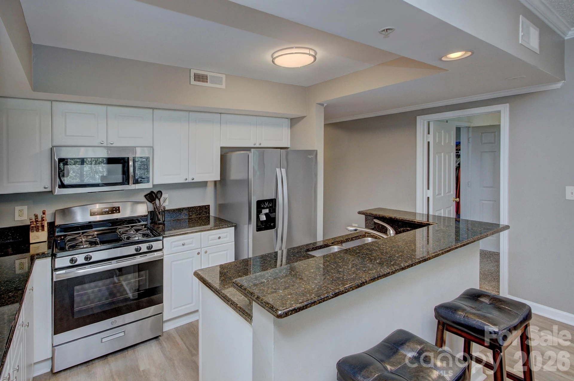 405 7th Street #303 - Photo 6