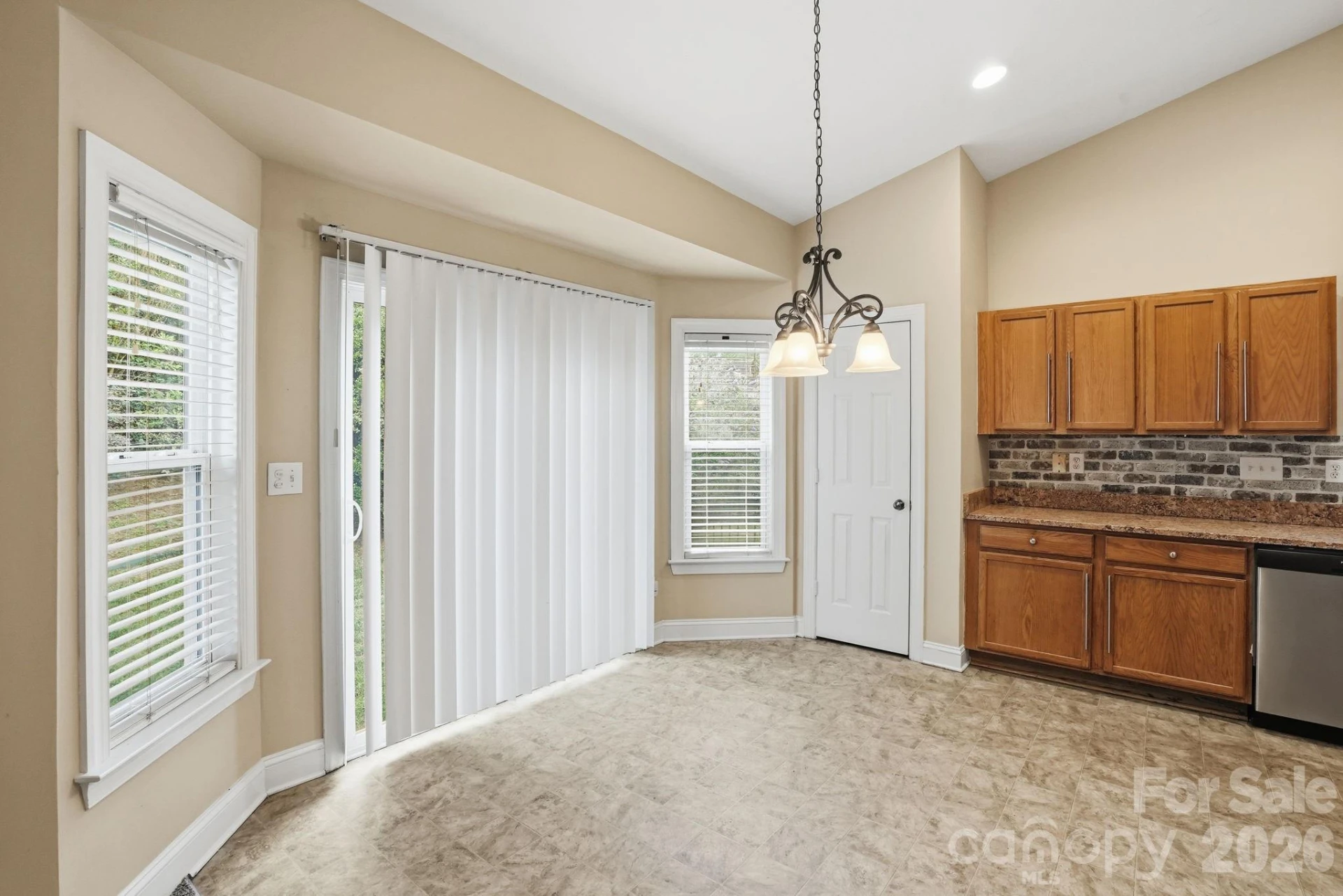 9527 Seamill Road - Photo 21