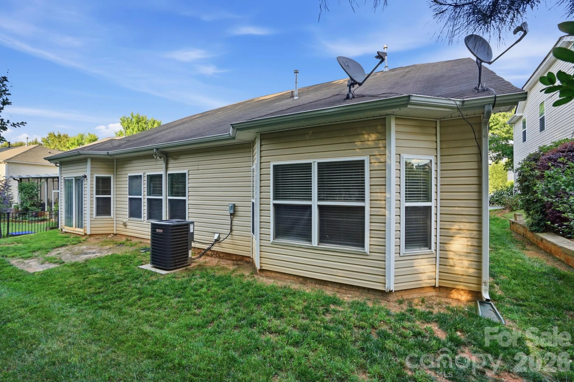 9527 Seamill Road - Photo 41