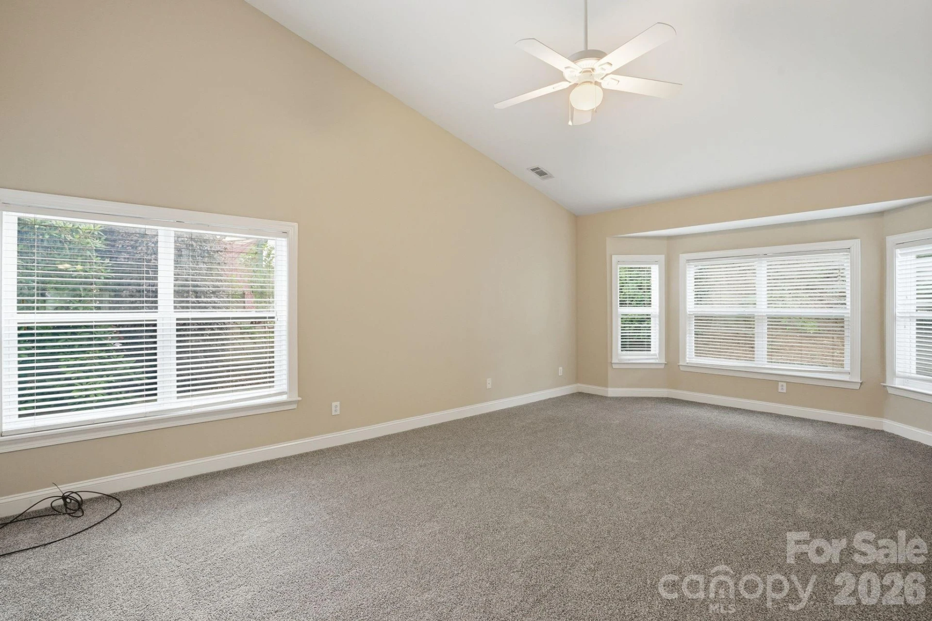 9527 Seamill Road - Photo 9