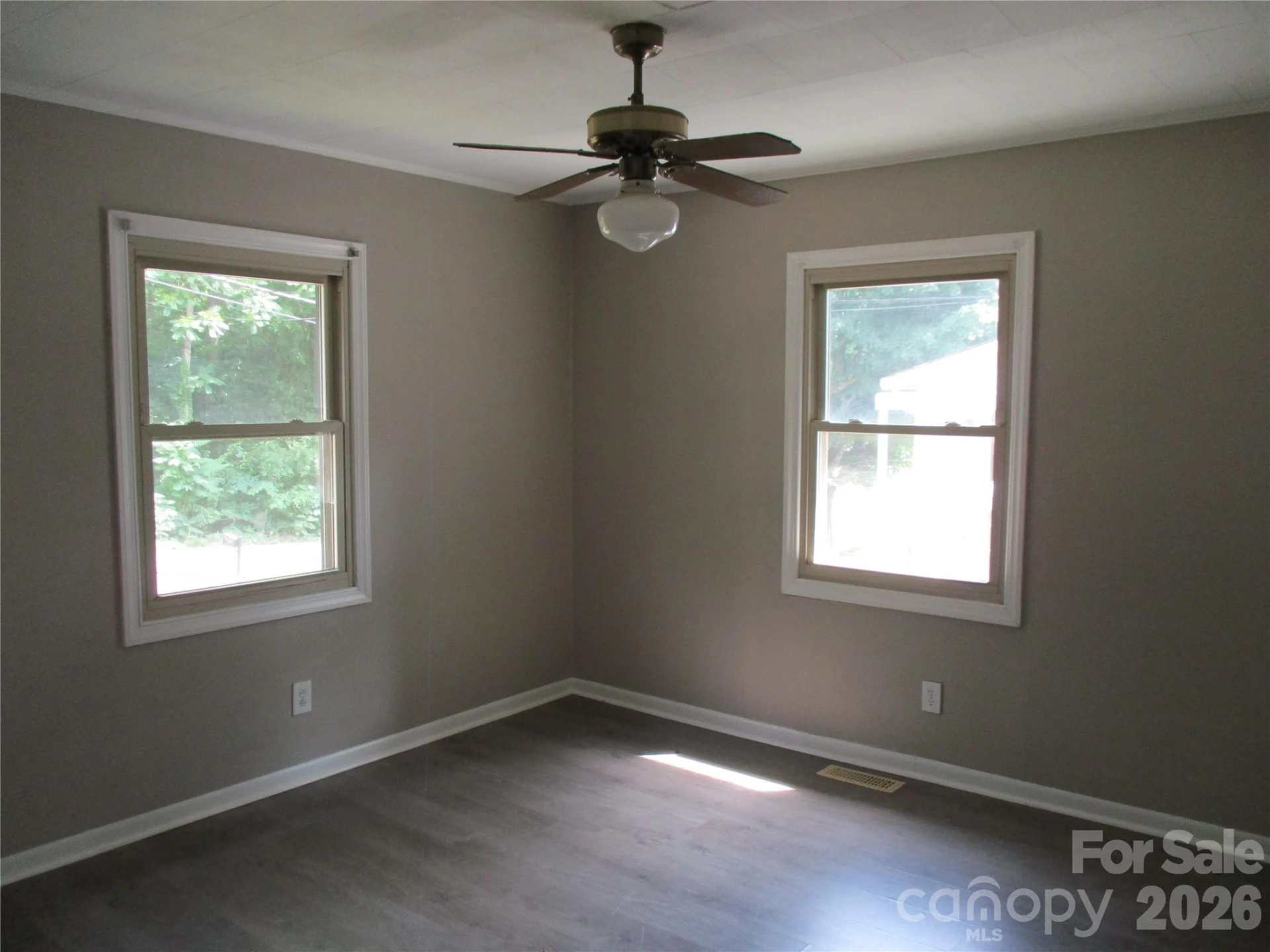 307 6th Street - Photo 12