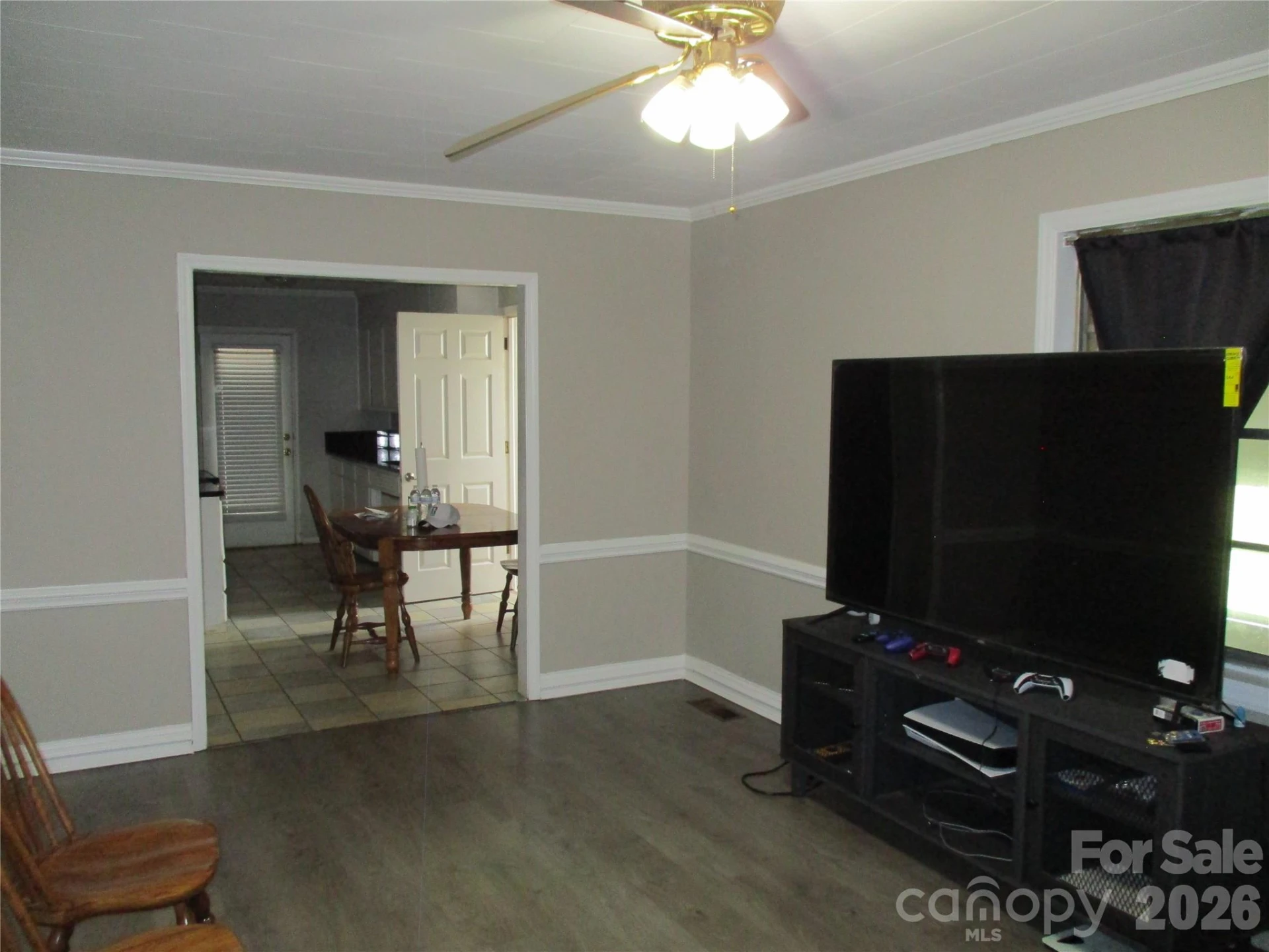 307 6th Street - Photo 5