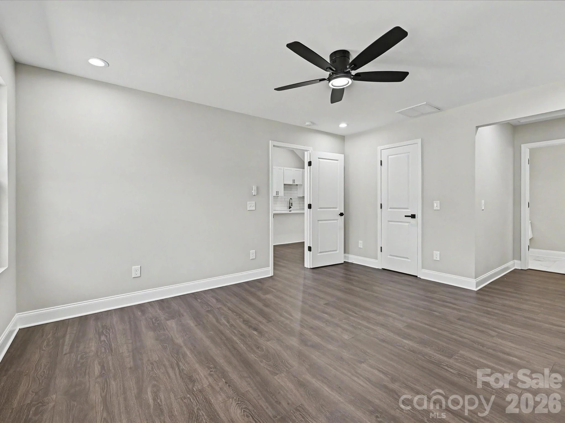 217 Ridley Street - Photo 28