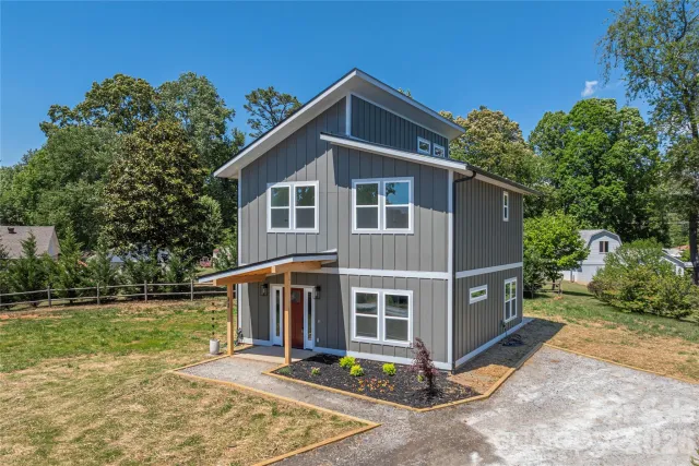 32 Oak Hill Road, Candler, NC, 28715