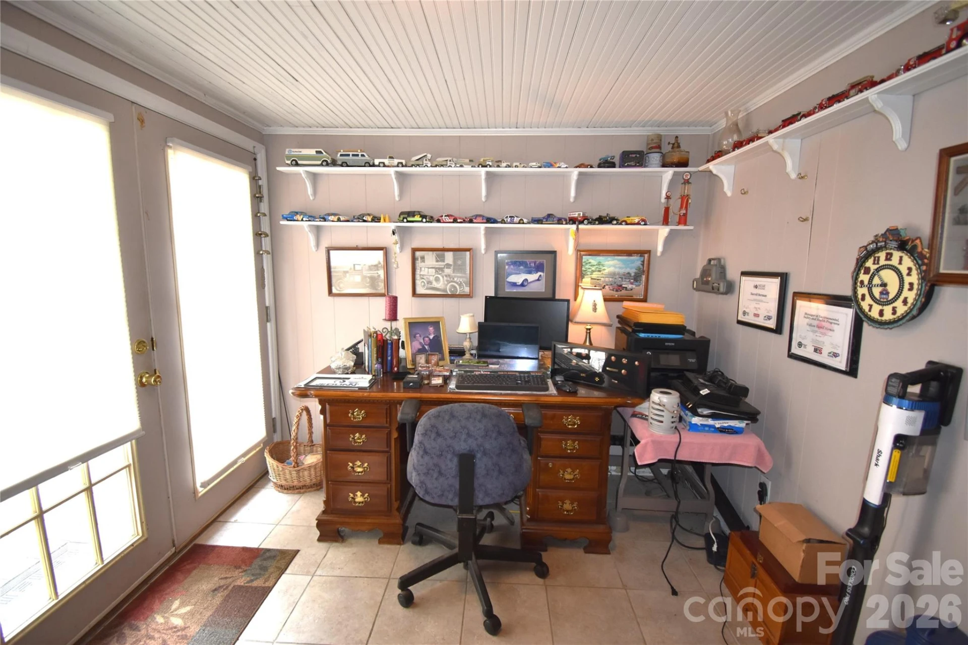 212 Sharon Avenue - Photo 18