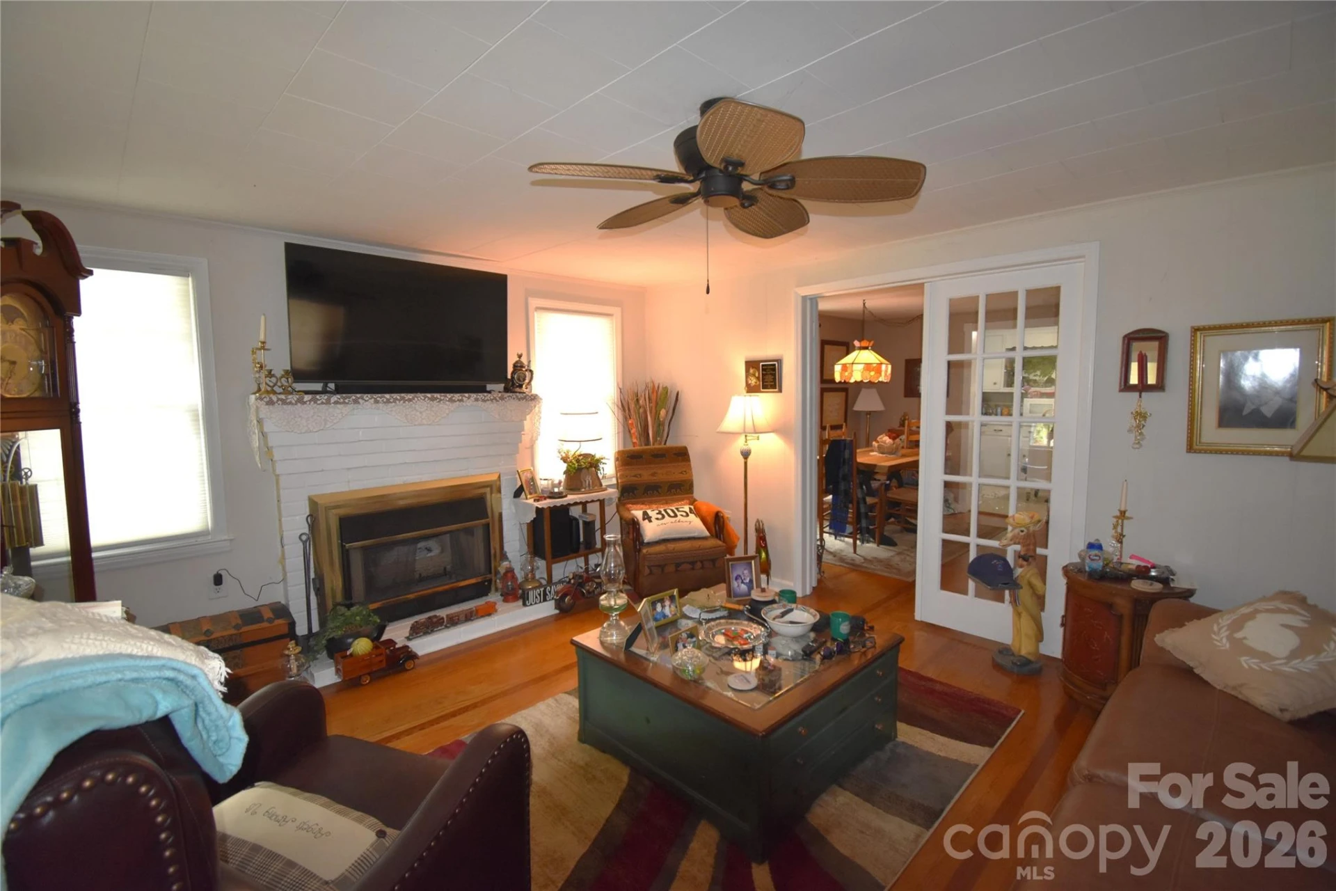 212 Sharon Avenue - Photo 9