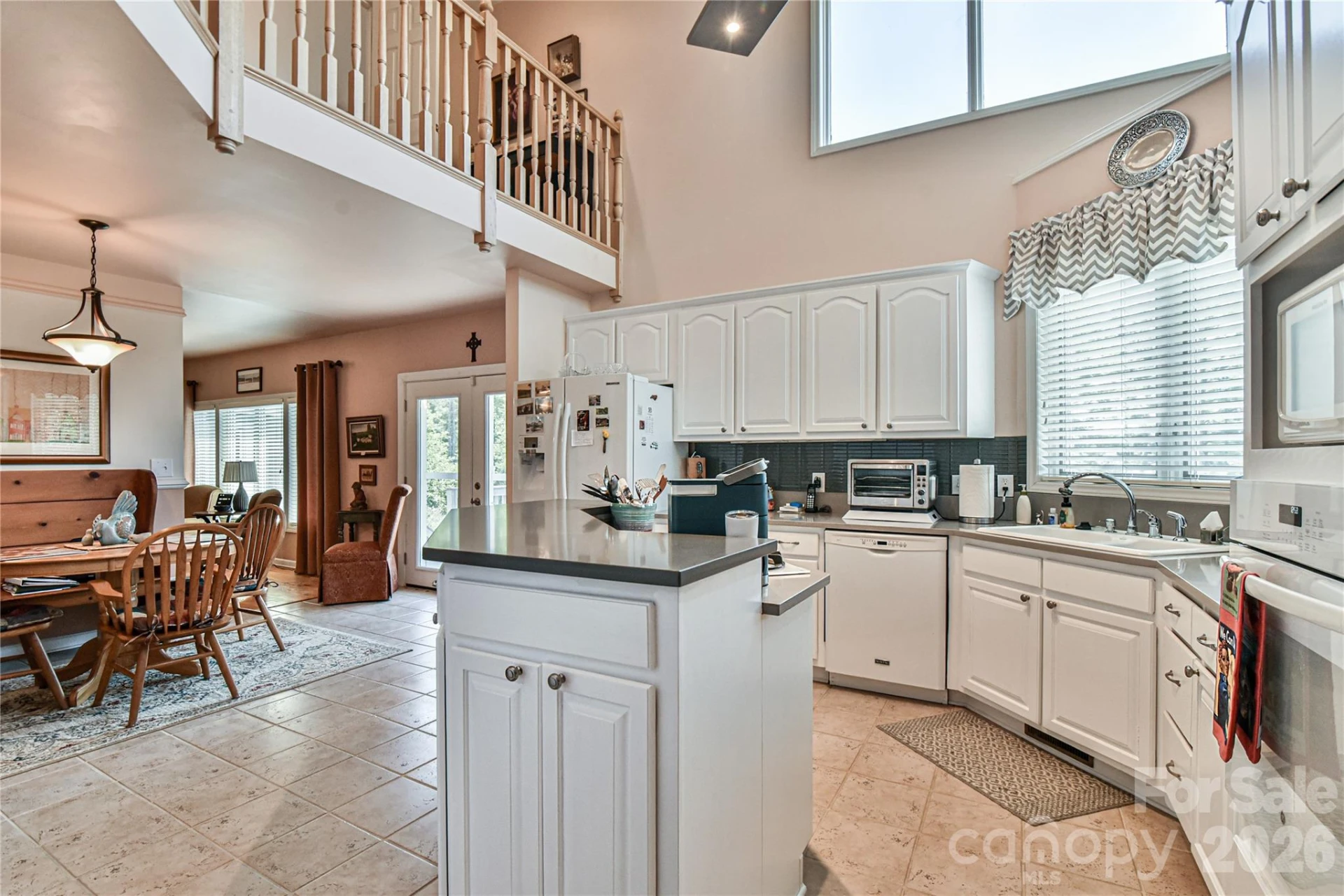 518 Forest Ridge Drive - Photo 4