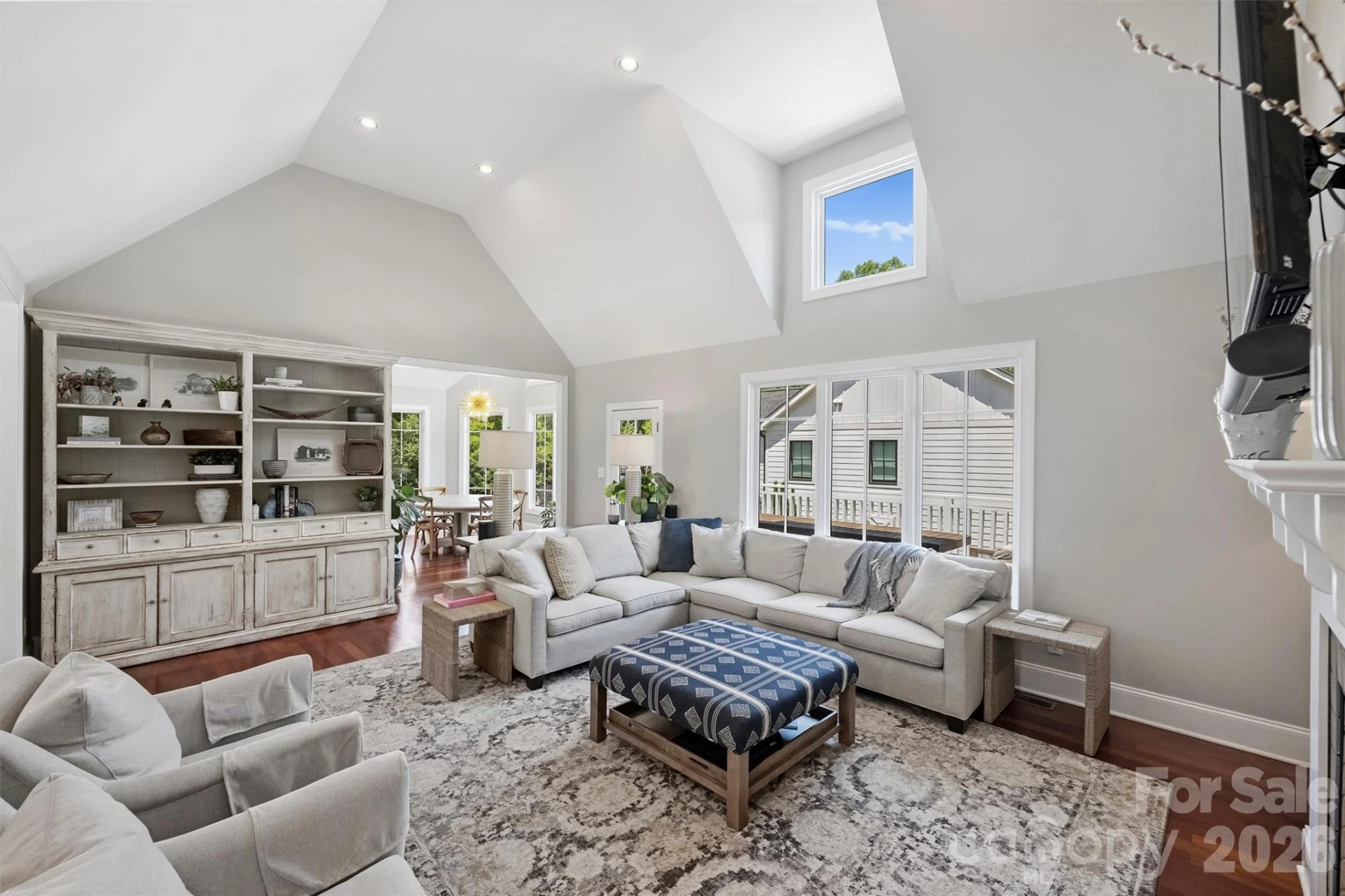 237 Hunter Lane - Photo 4