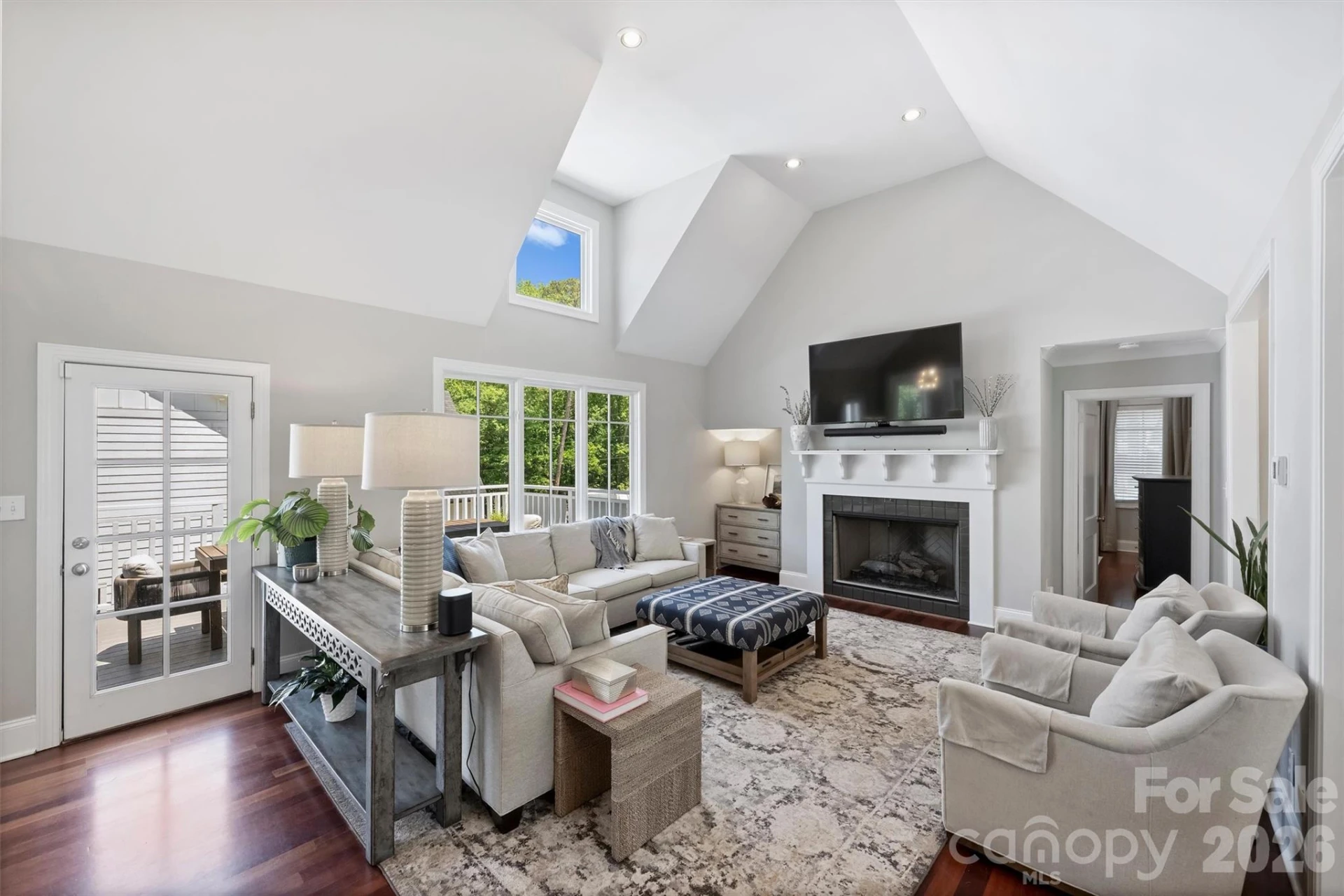 237 Hunter Lane - Photo 7