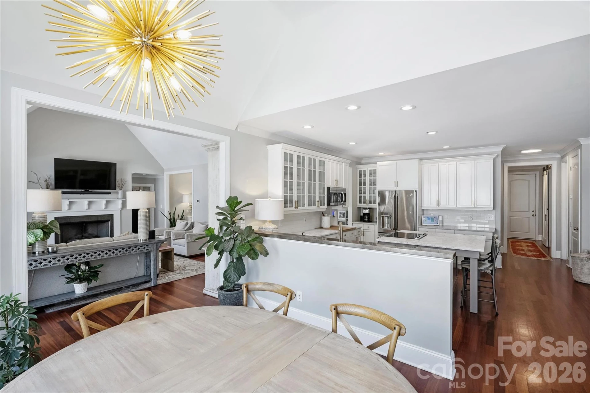 237 Hunter Lane - Photo 9