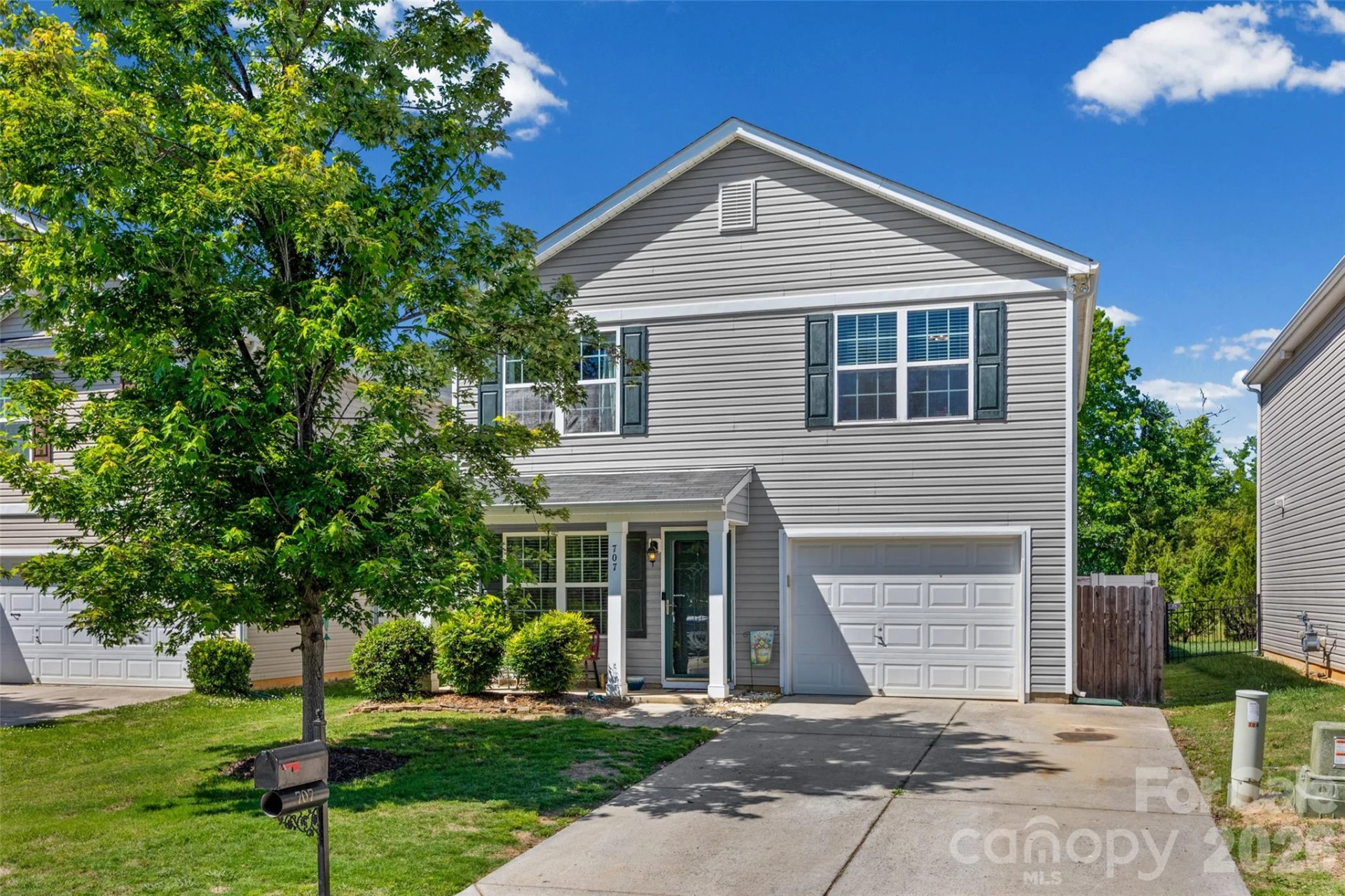 707 Waterlemon Way