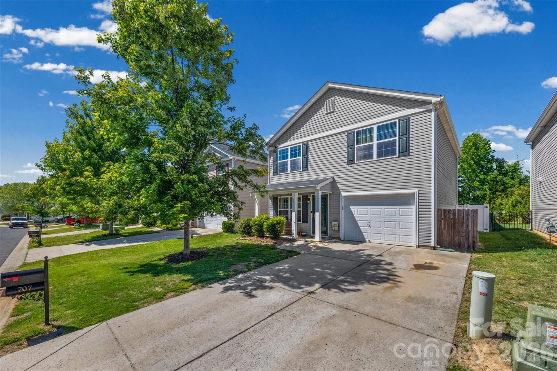 707 Waterlemon Way - Photo 2