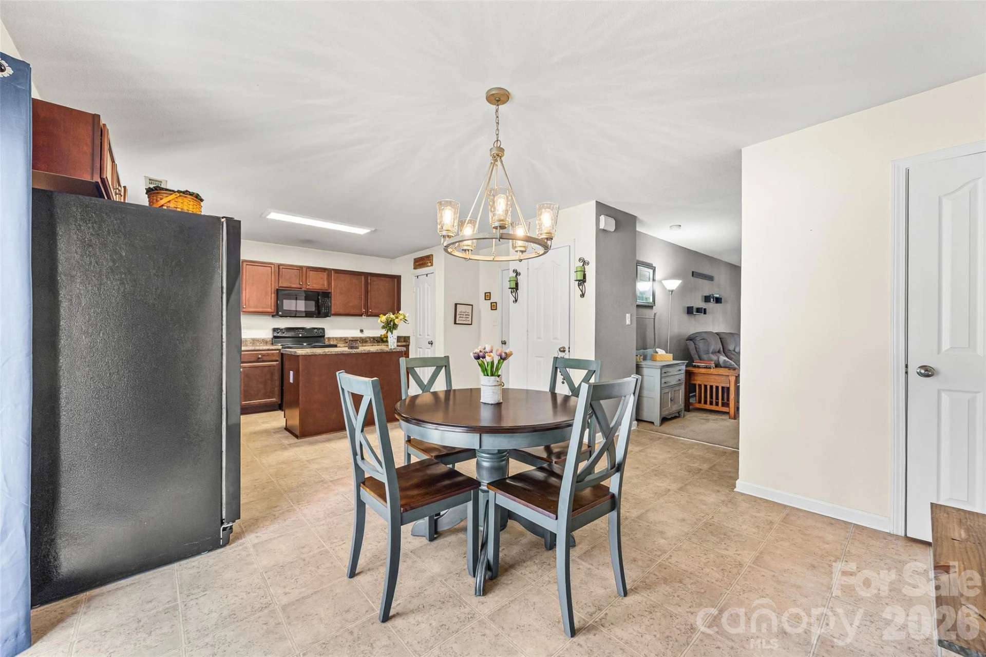 707 Waterlemon Way - Photo 8
