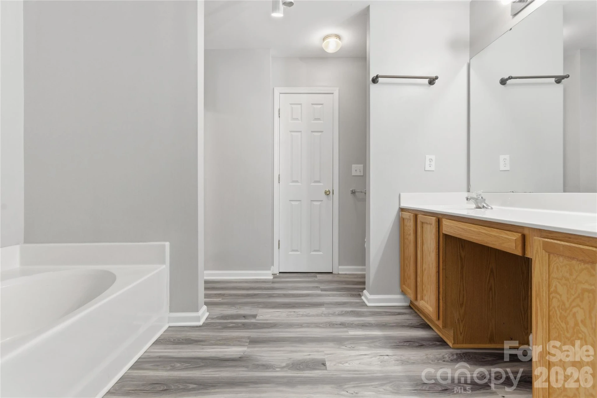 7723 Abigail Glen Drive - Photo 16