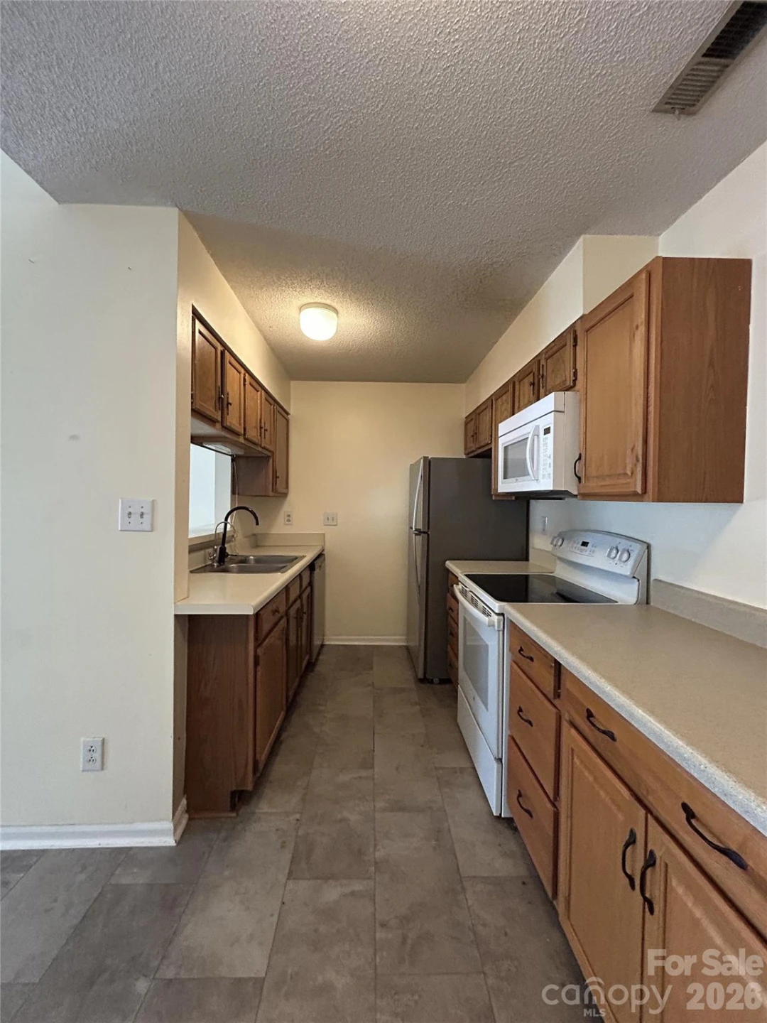 9605 Vinca Circle #G - Photo 11