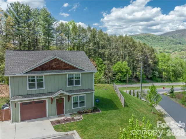 101 Towne Place, Clyde, NC, 28721