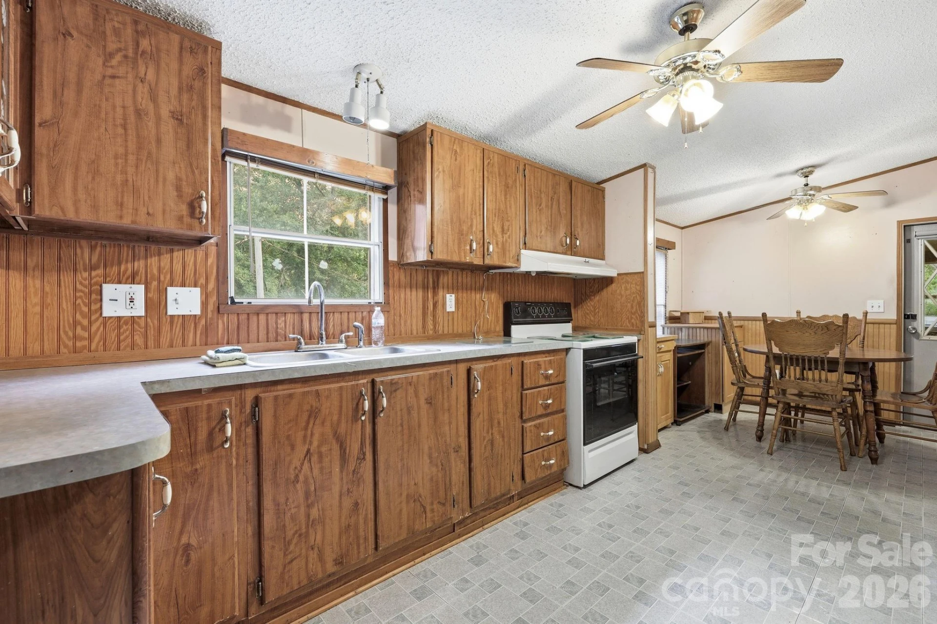 3383 Thickety Road - Photo 32