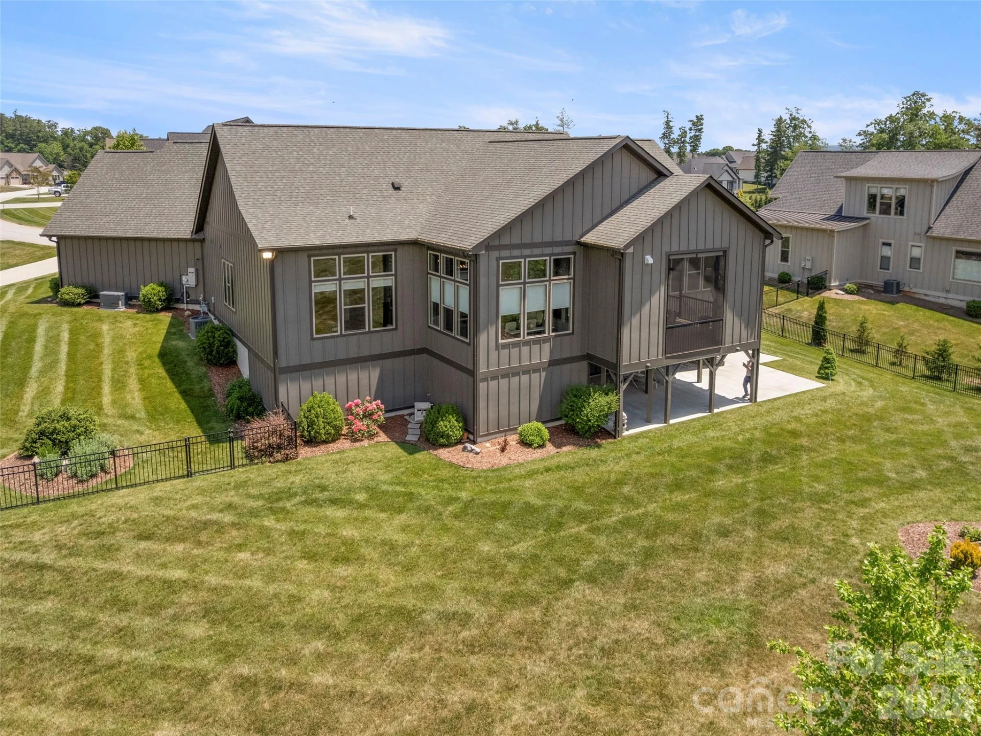 363 Samuel Drive - Photo 33