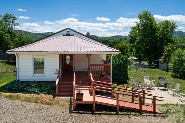 106 Aloha Circle Extension, Candler, NC, 28715