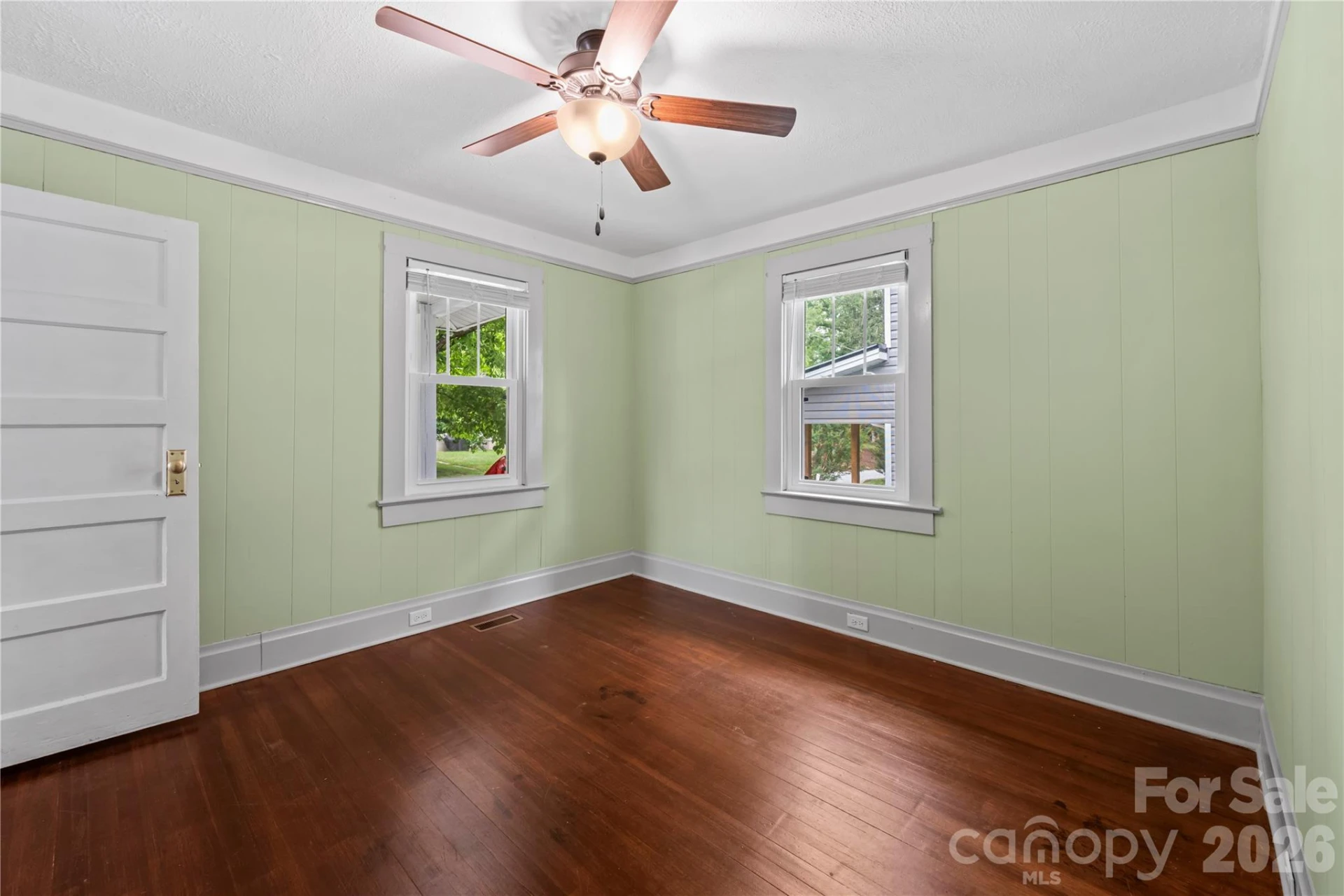 130 Winston Avenue - Photo 17