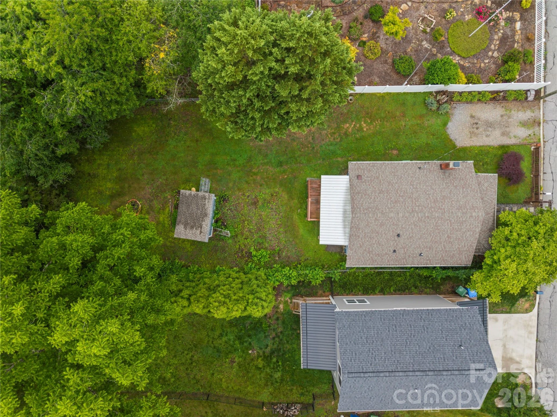 130 Winston Avenue - Photo 24