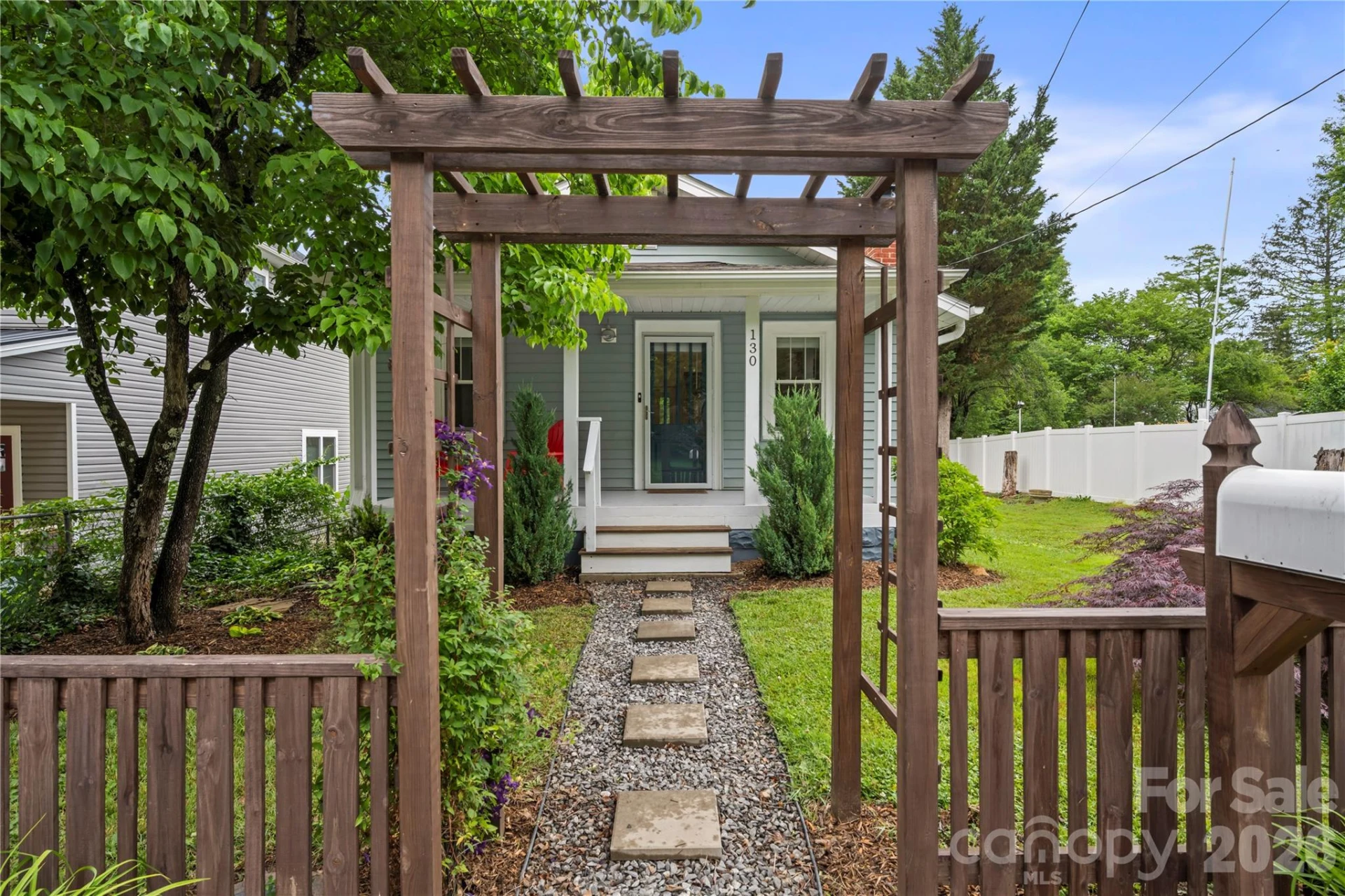 130 Winston Avenue - Photo 27