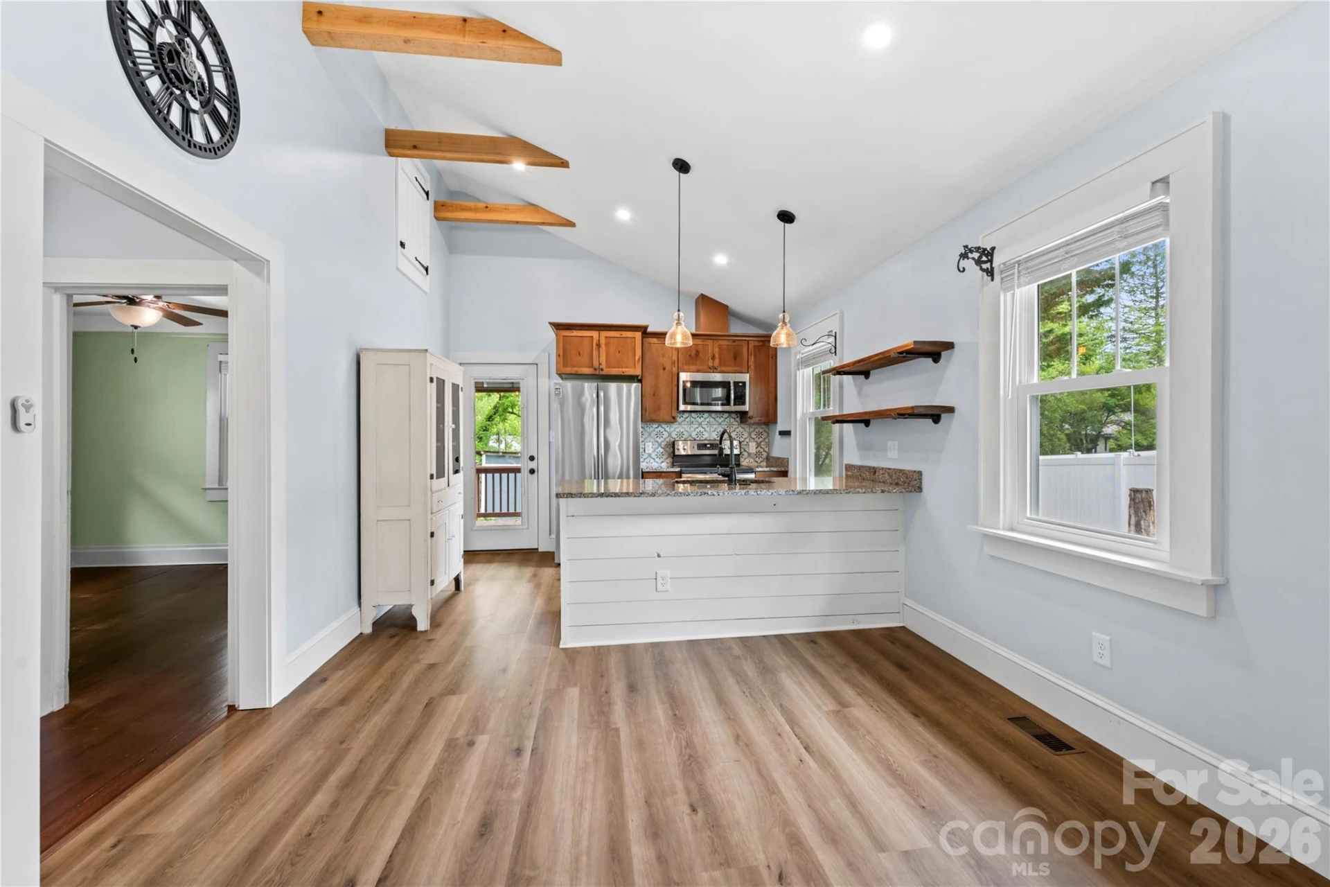 130 Winston Avenue - Photo 7