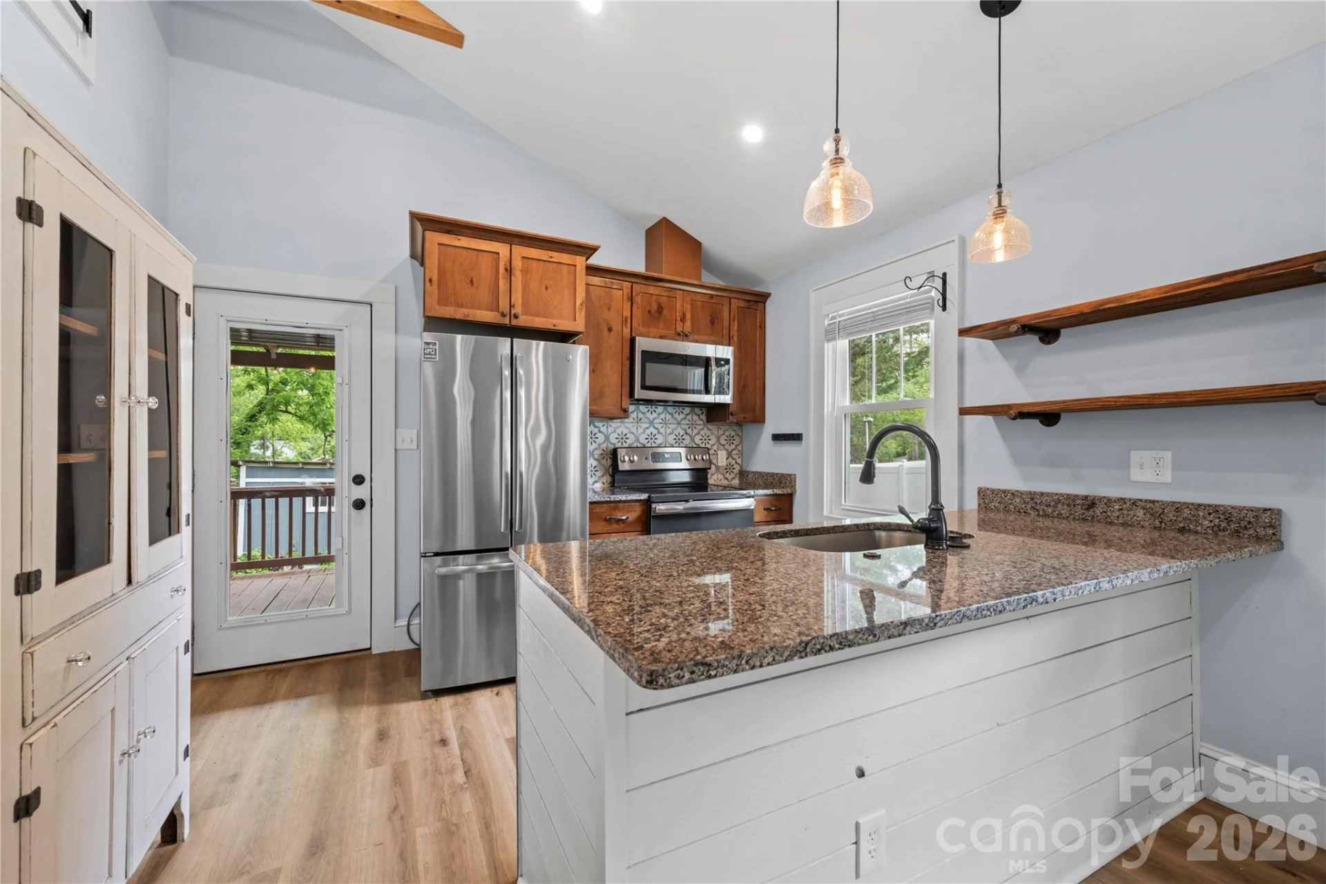 130 Winston Avenue - Photo 8