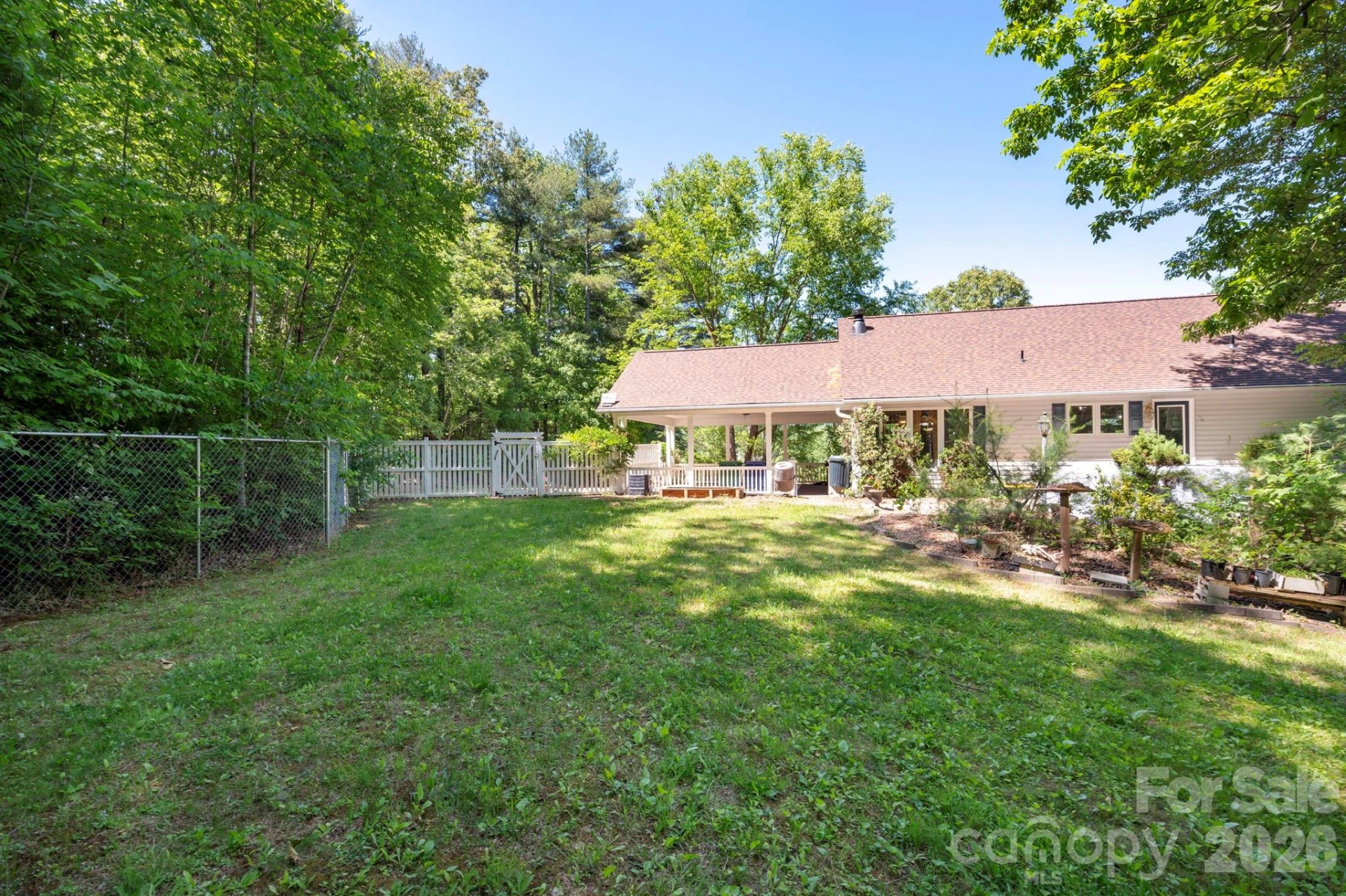 43 Charles Marlowe Drive - Photo 37