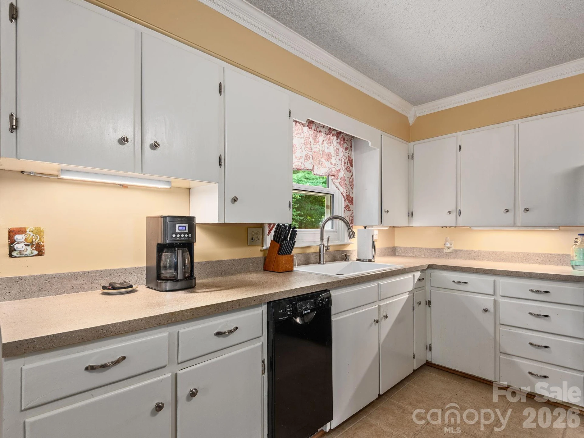 112 Lyndale Road - Photo 10