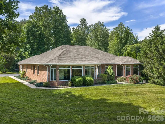 39 Beaumont Drive, Hendersonville, NC, 28739