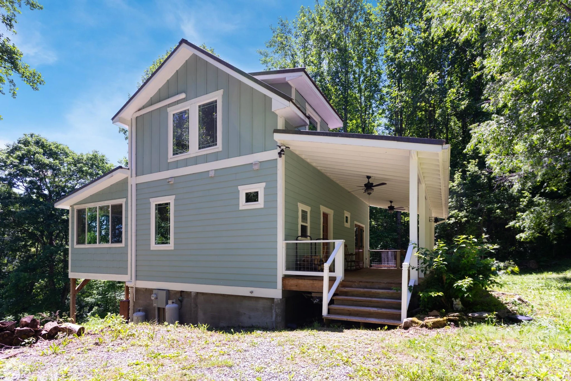 1621 Upward Way - Photo 2