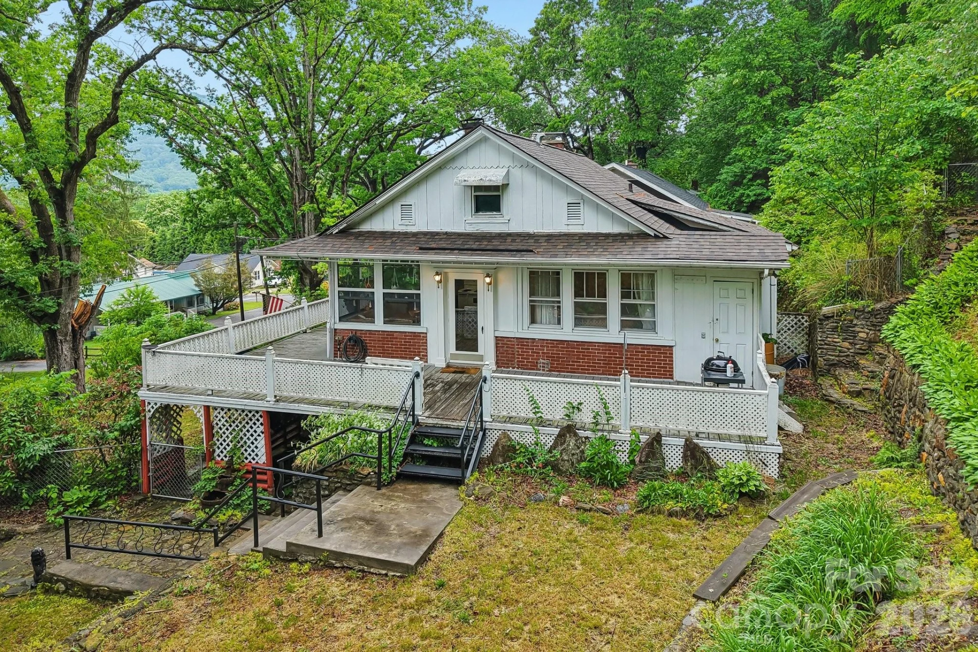 1157 Main Street