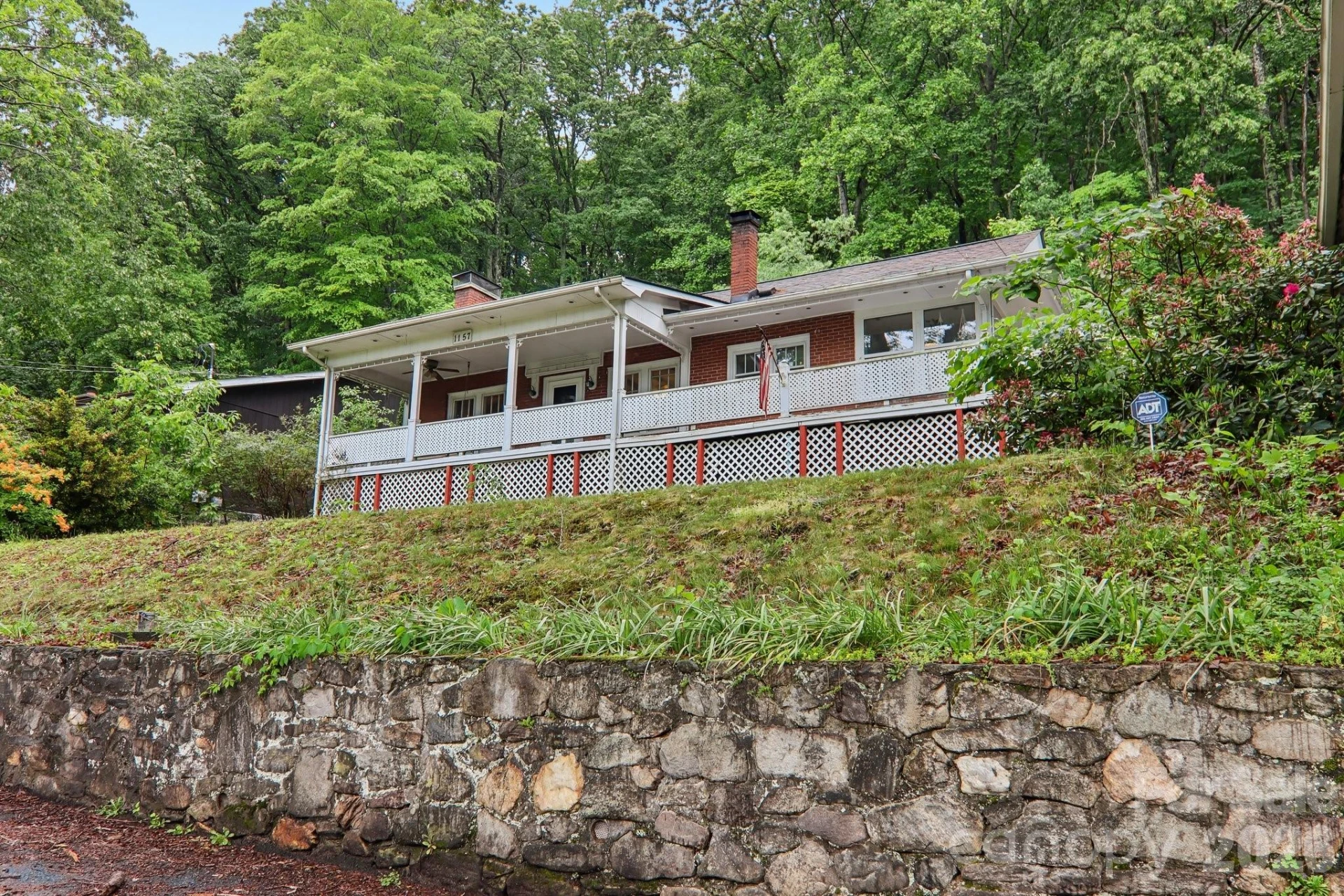 1157 Main Street - Photo 33