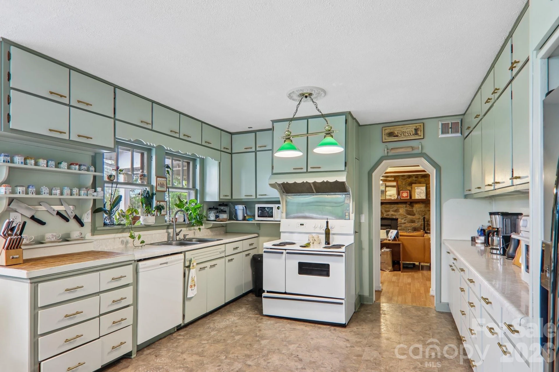 1157 Main Street - Photo 8
