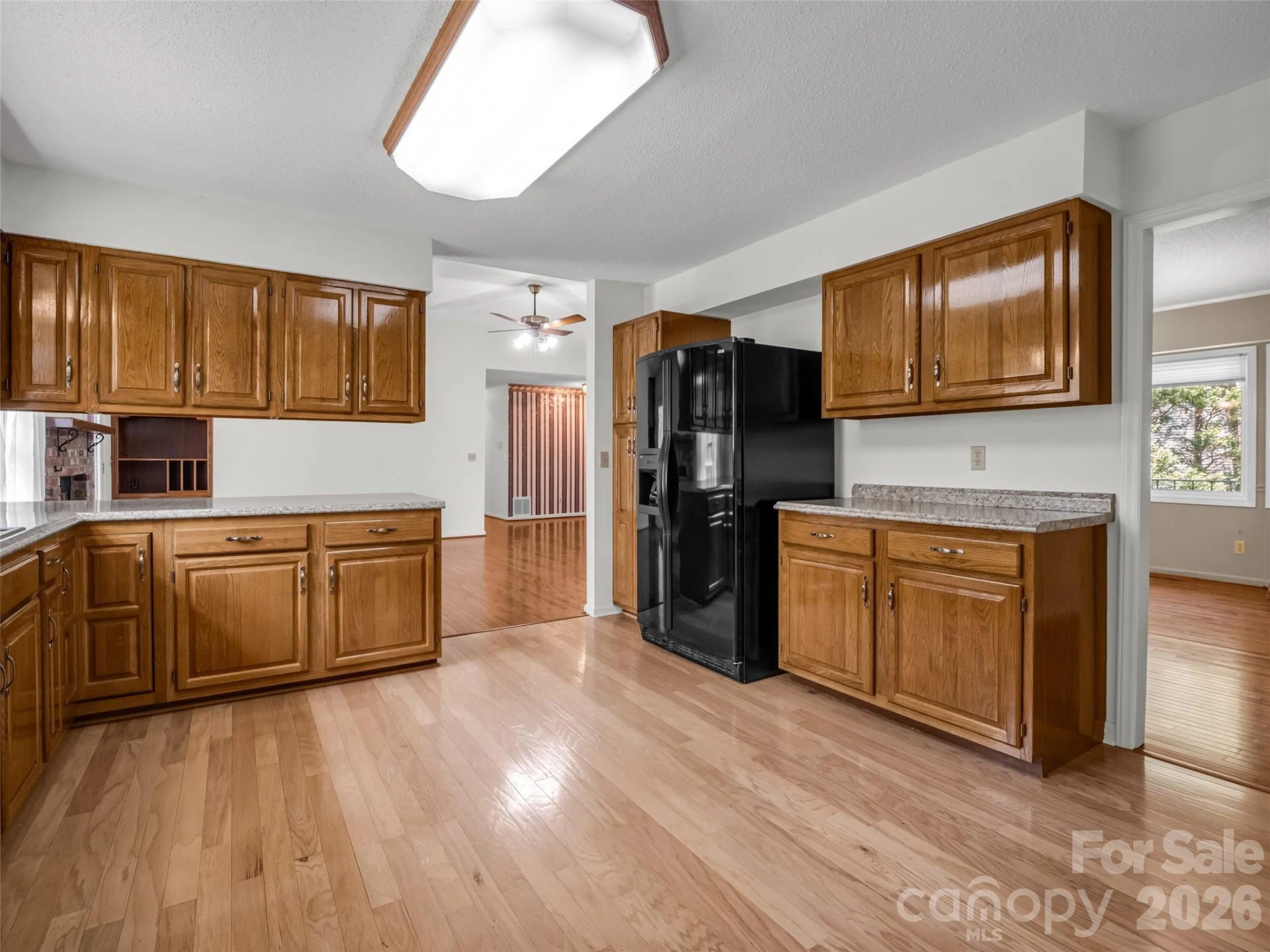 525 Maren Court - Photo 11