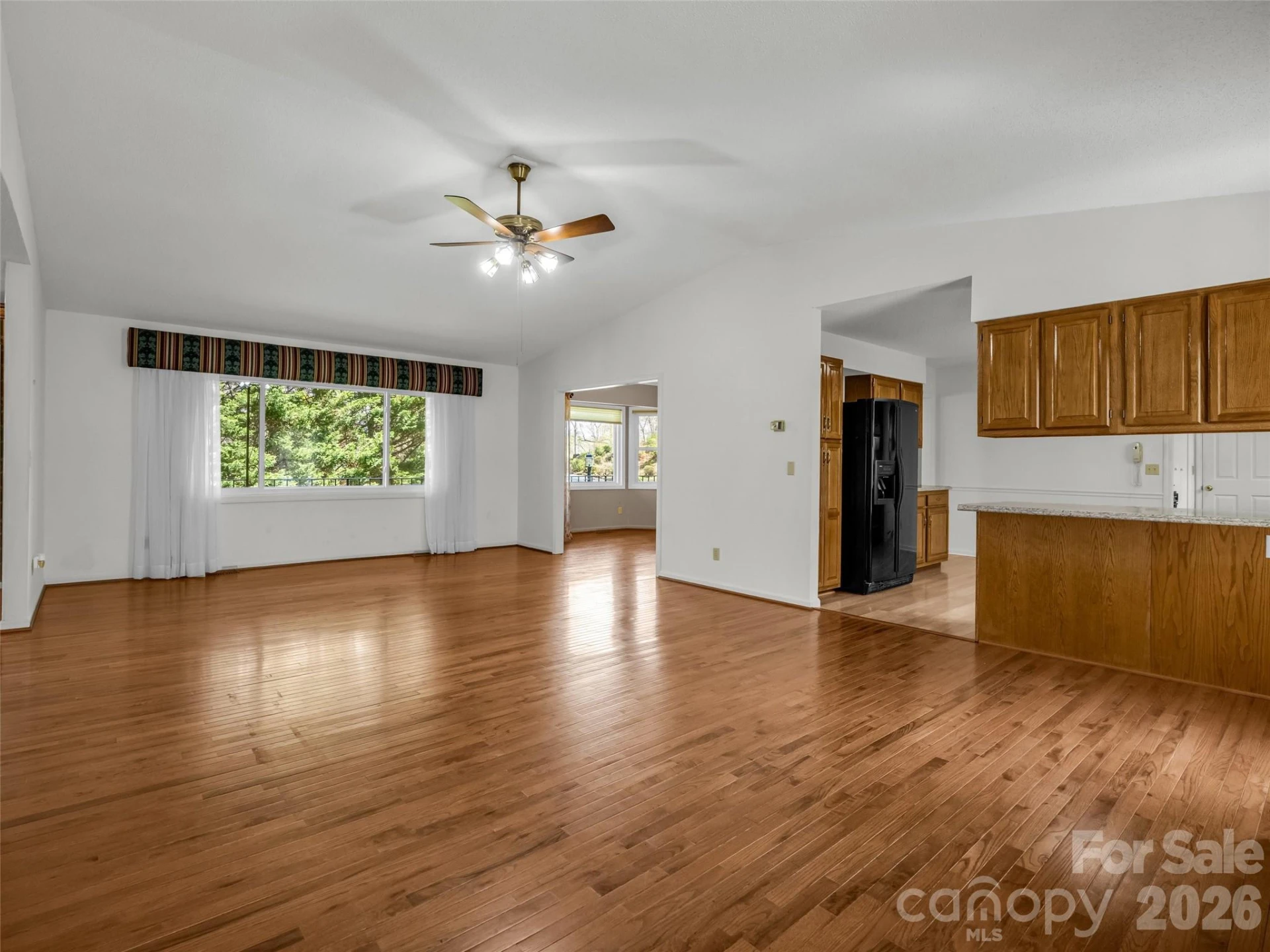 525 Maren Court - Photo 6