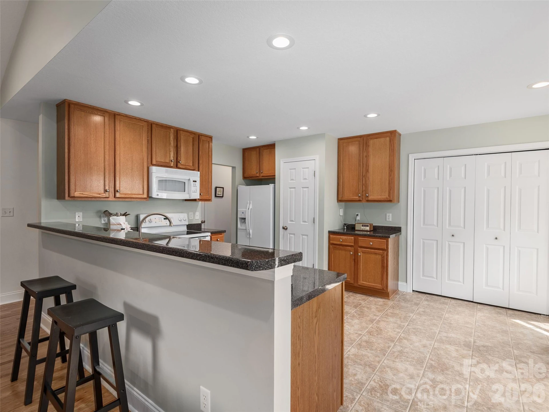 64 Springside Road - Photo 7
