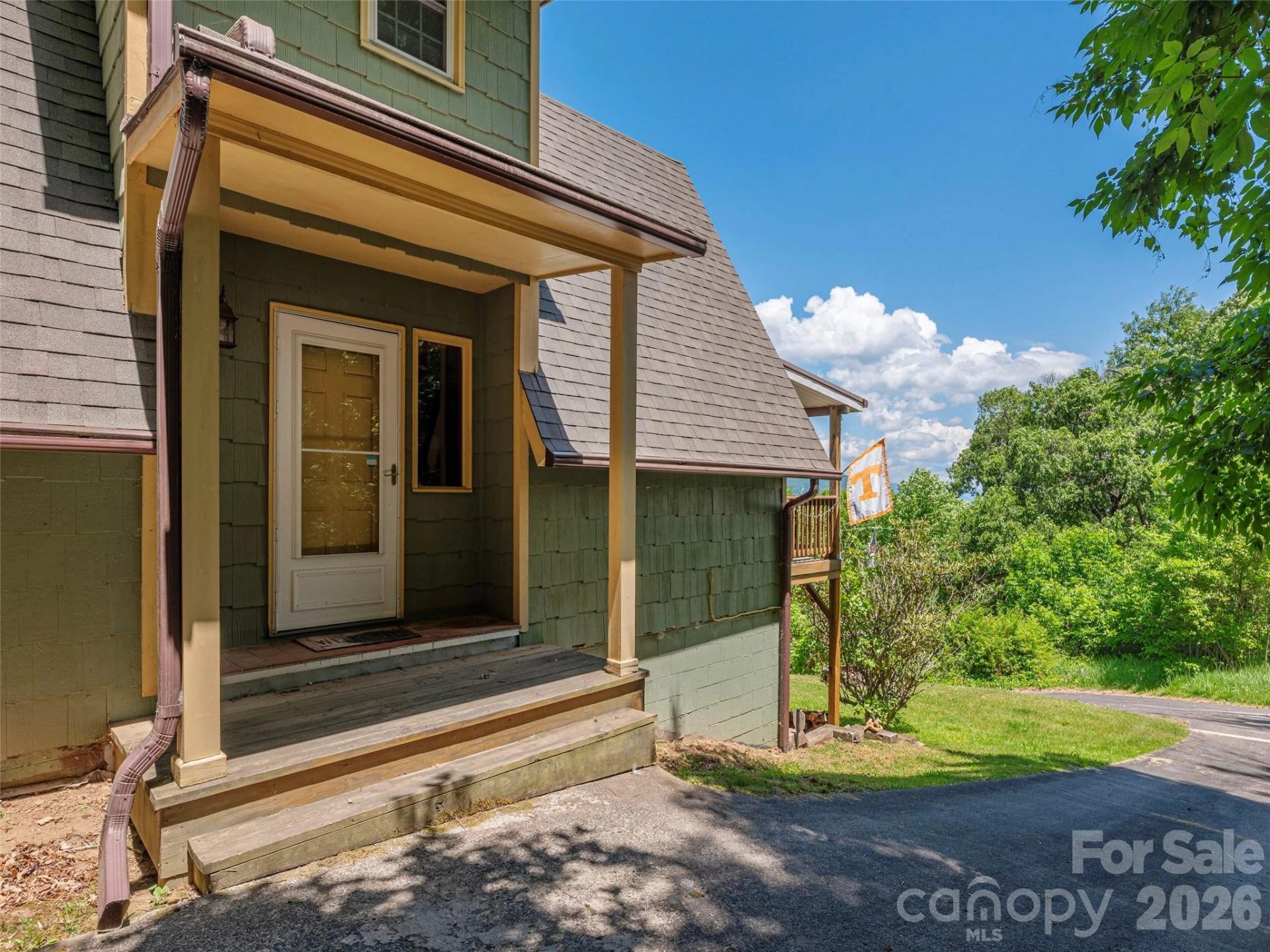 649 Acres View Drive - Photo 4
