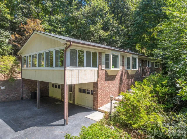 446 Deerhaven Lane, Hendersonville, NC, 28791