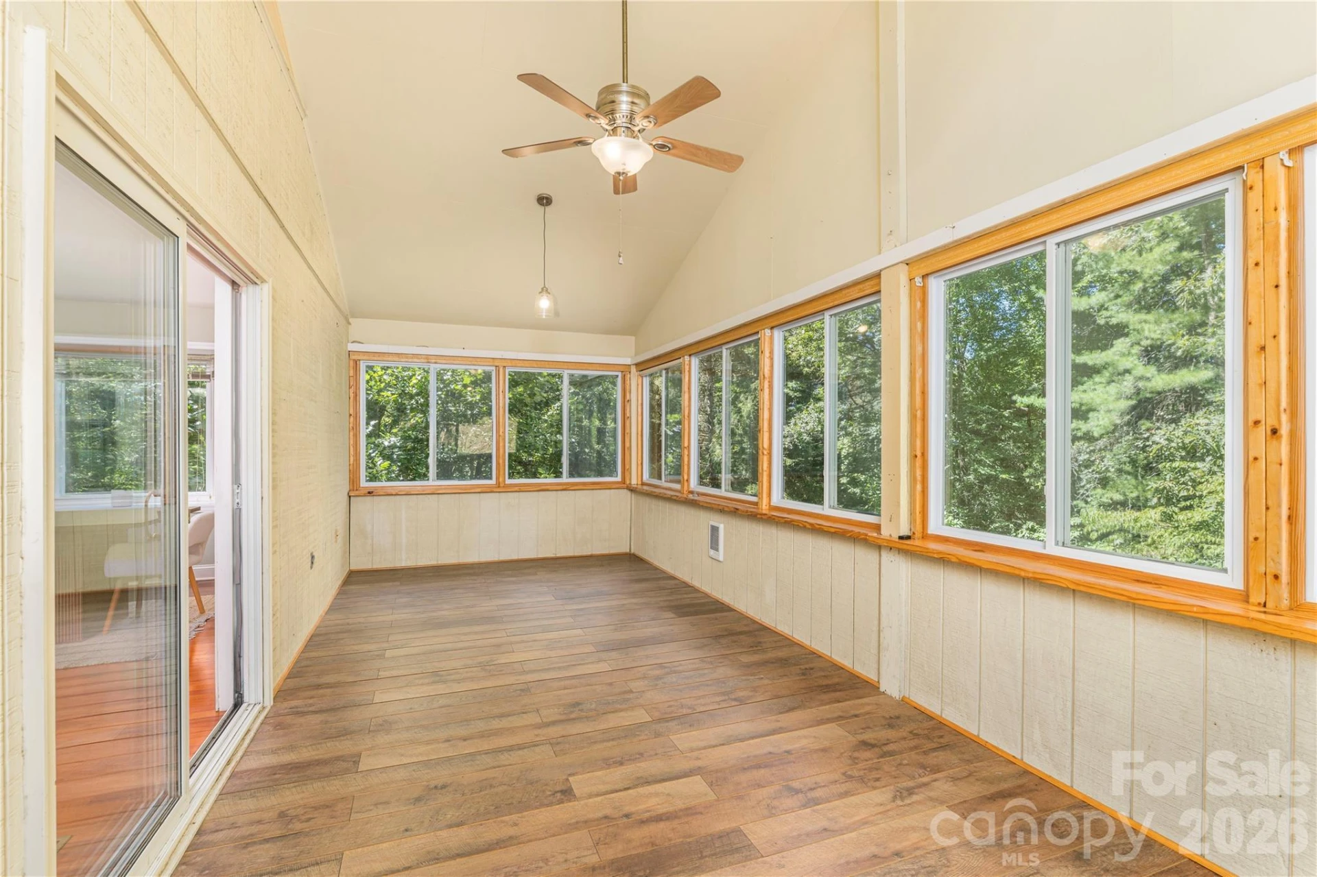 446 Deerhaven Lane - Photo 9