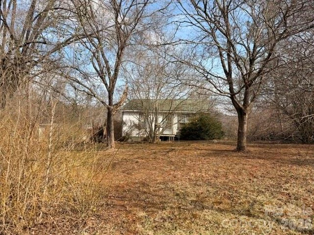 1081 Ashworth Road - Photo 2