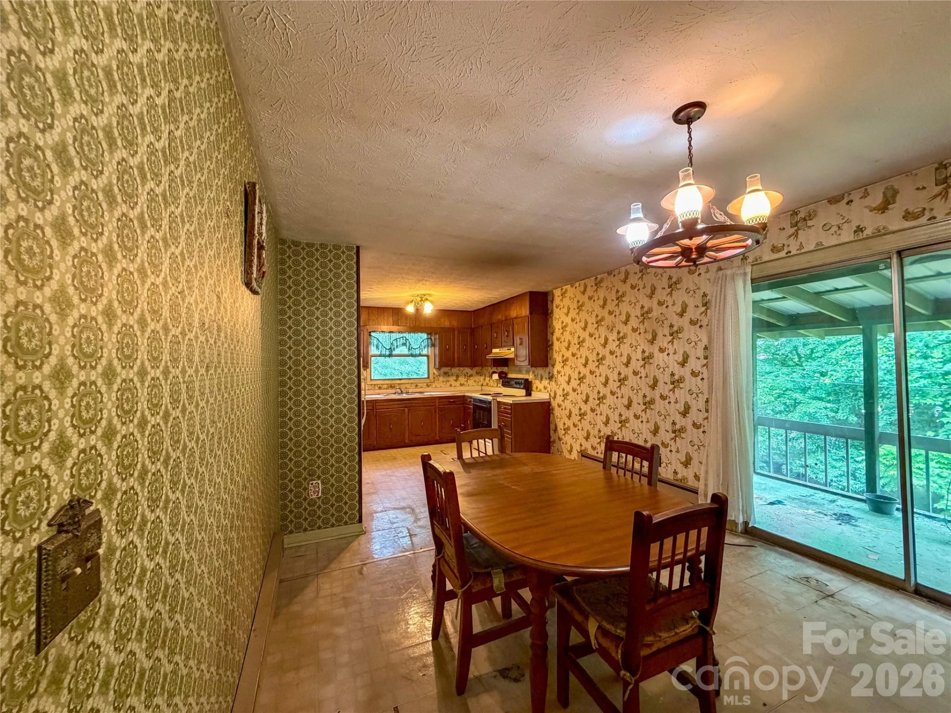 133 Jarvis Street - Photo 5