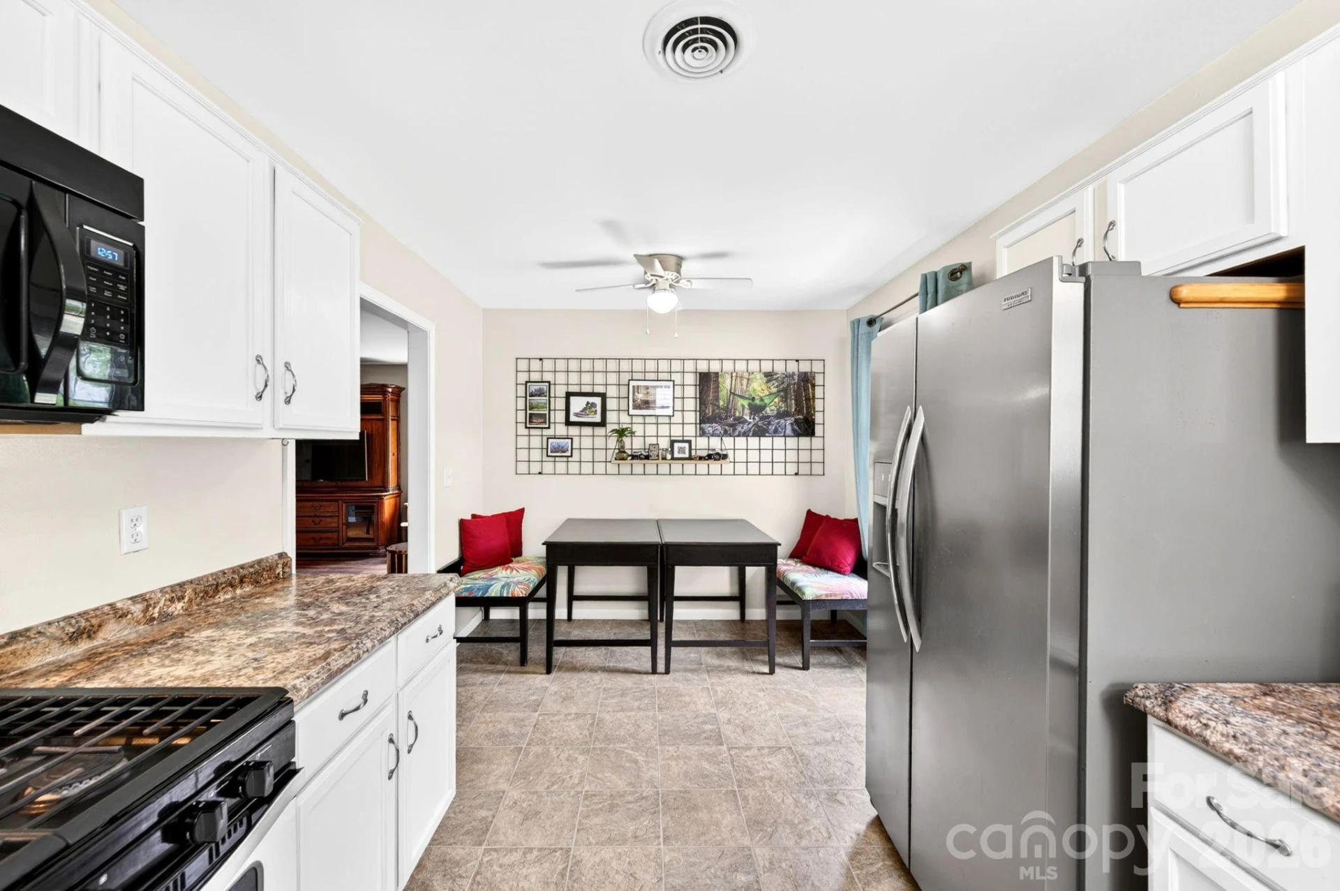 54 Foxberry Drive - Photo 9