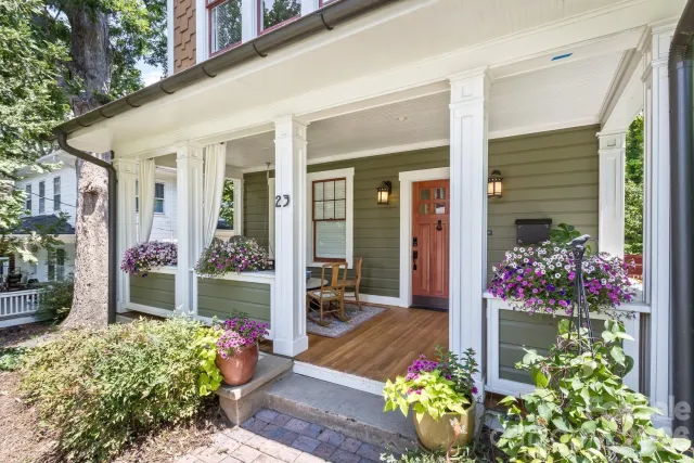 23 Woodvale Avenue