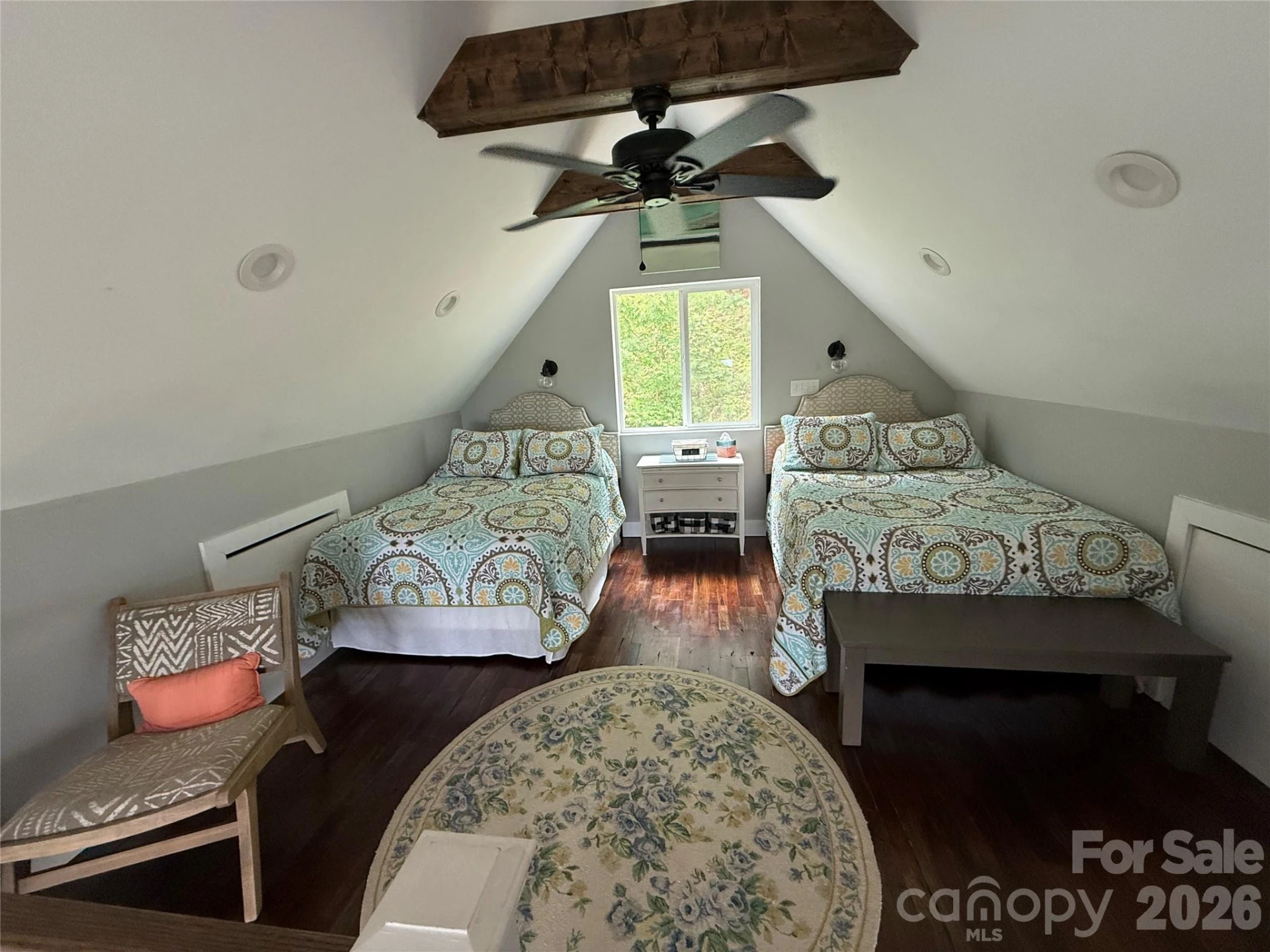 696 Hickory Nut Hollow - Photo 12