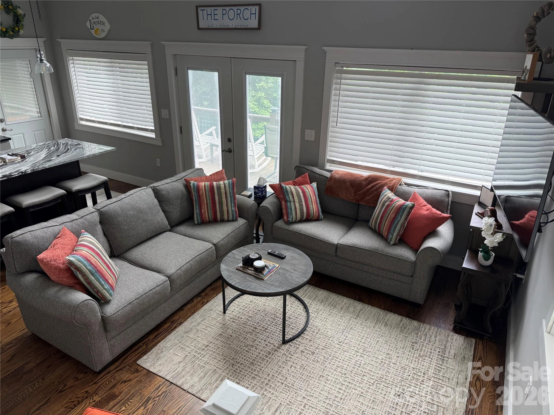 696 Hickory Nut Hollow - Photo 6
