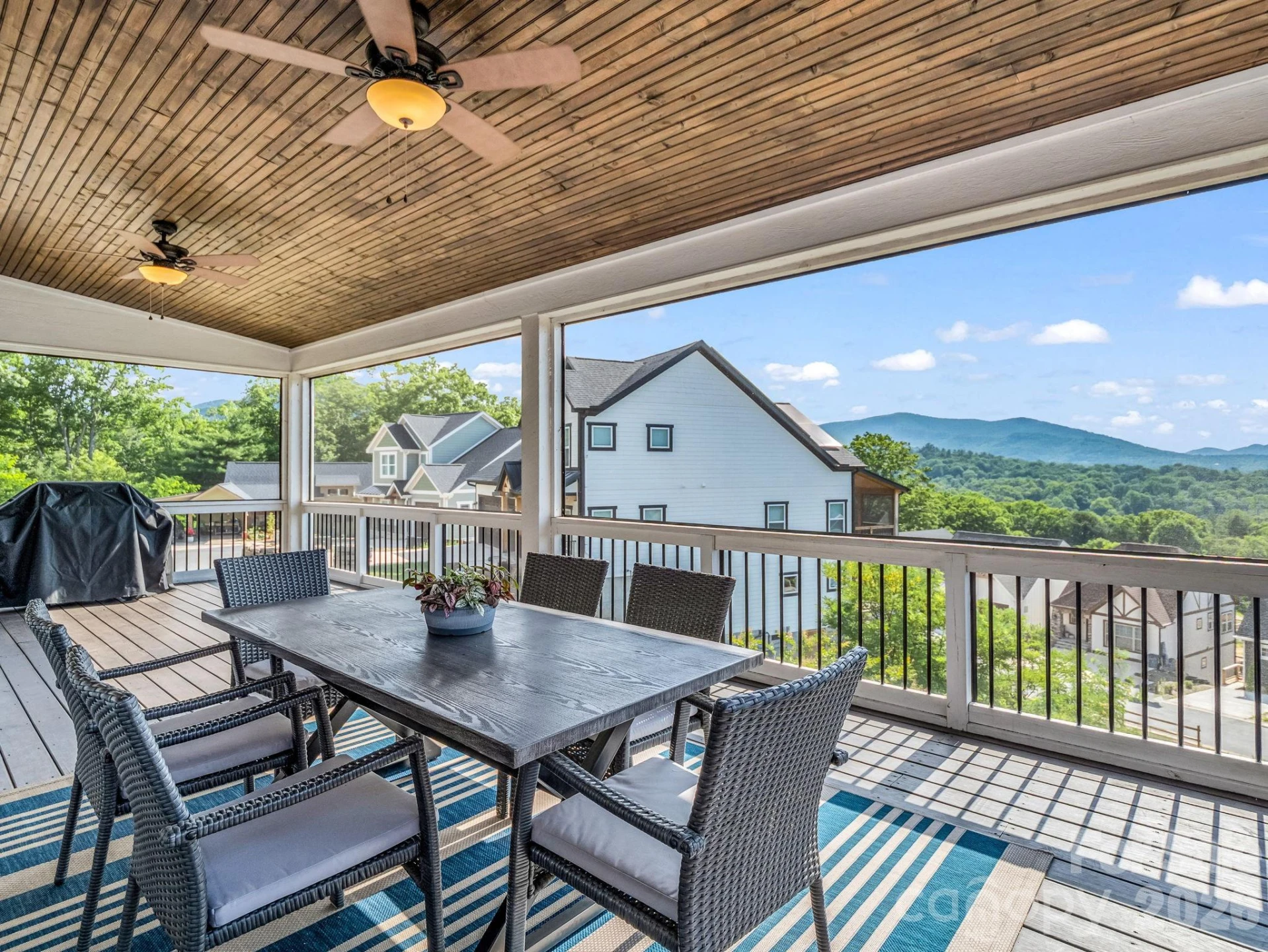 66 Tudor Way - Photo 18